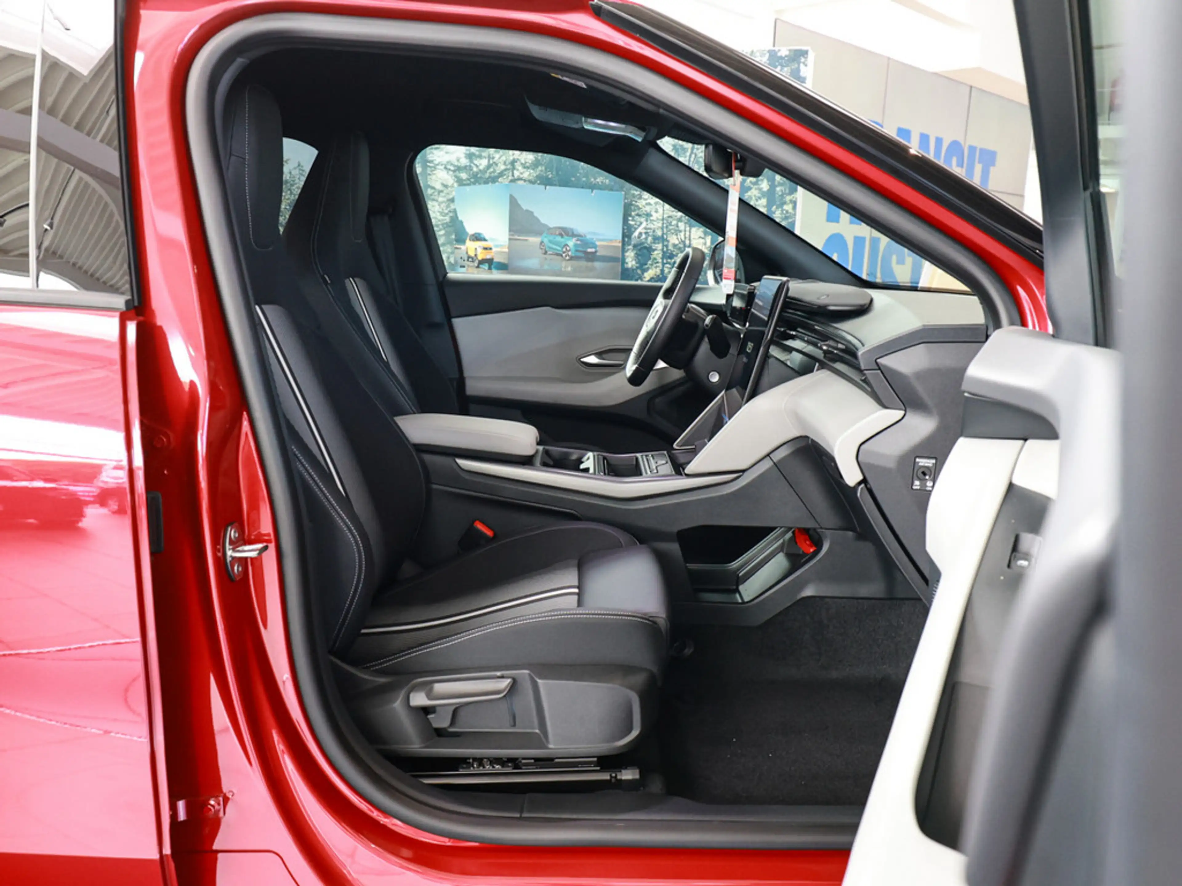 Ford Capri Select RWD Standart Range 77kWh — photo 2