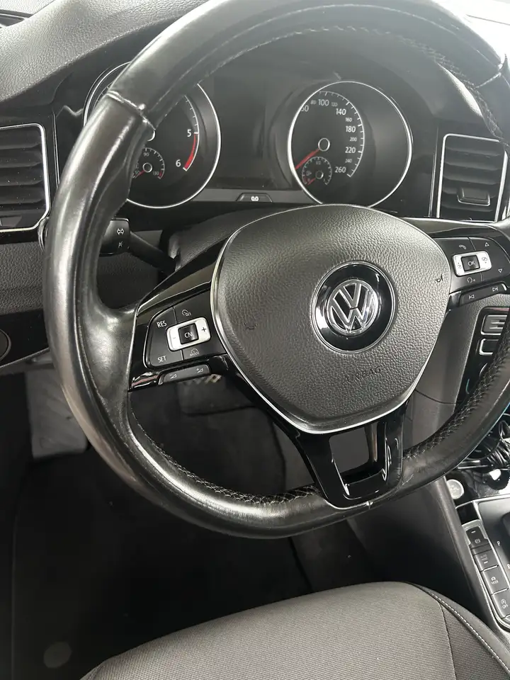 Volkswagen Golf Sportsvan