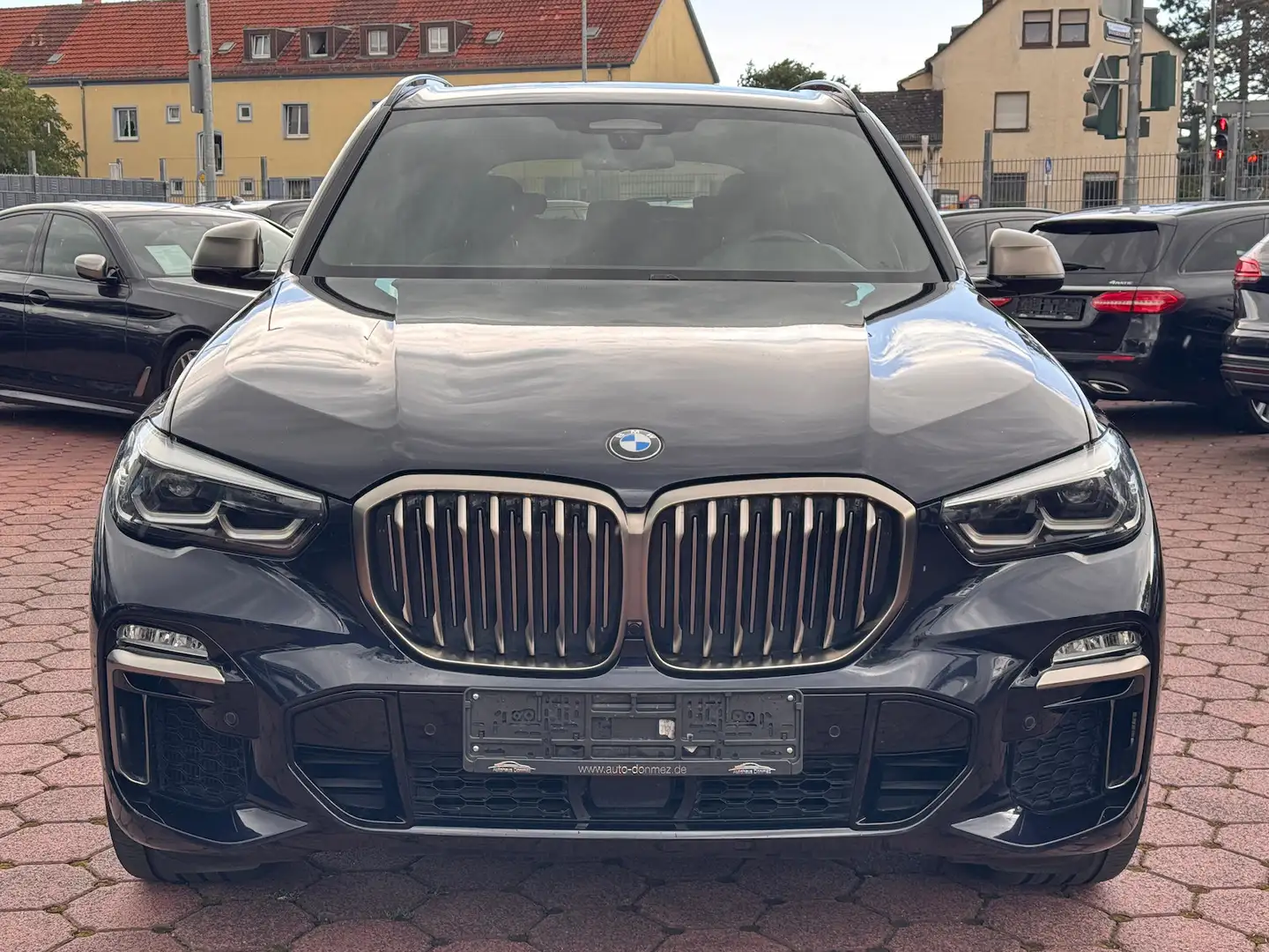 BMW X5 M X5 M50d AHK ACC H&K GESTIK NAVI LED RFKA SOFTCL Schwarz - 2
