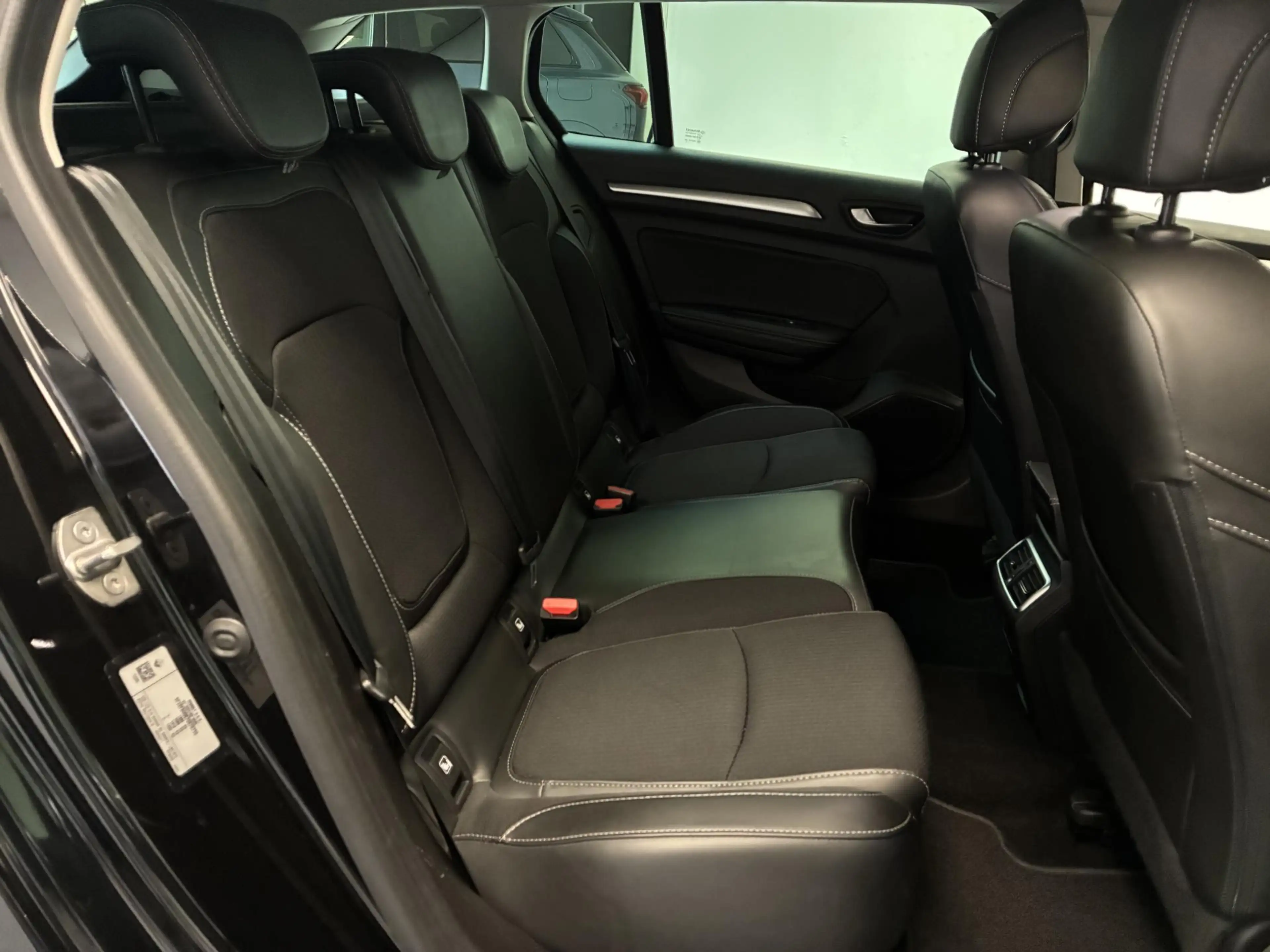Renault Megane Estate 1.3 TCe 140 Techno | TREKHAAK | ALL. SEASON — photo 13