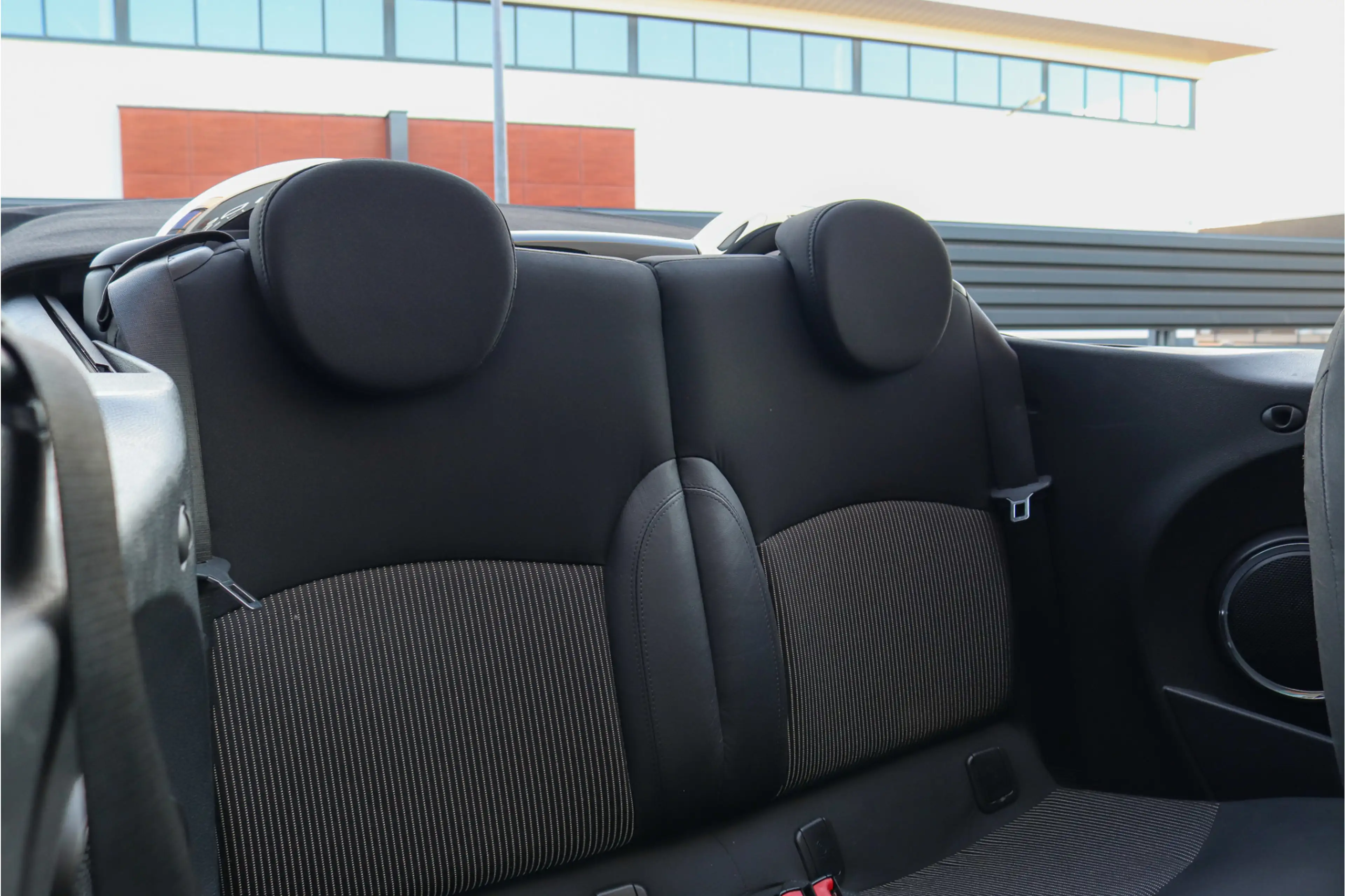 MINI Cooper S Cabrio 1.6 Chili Xenon Climate Harman/Kardon 174pk — photo 18