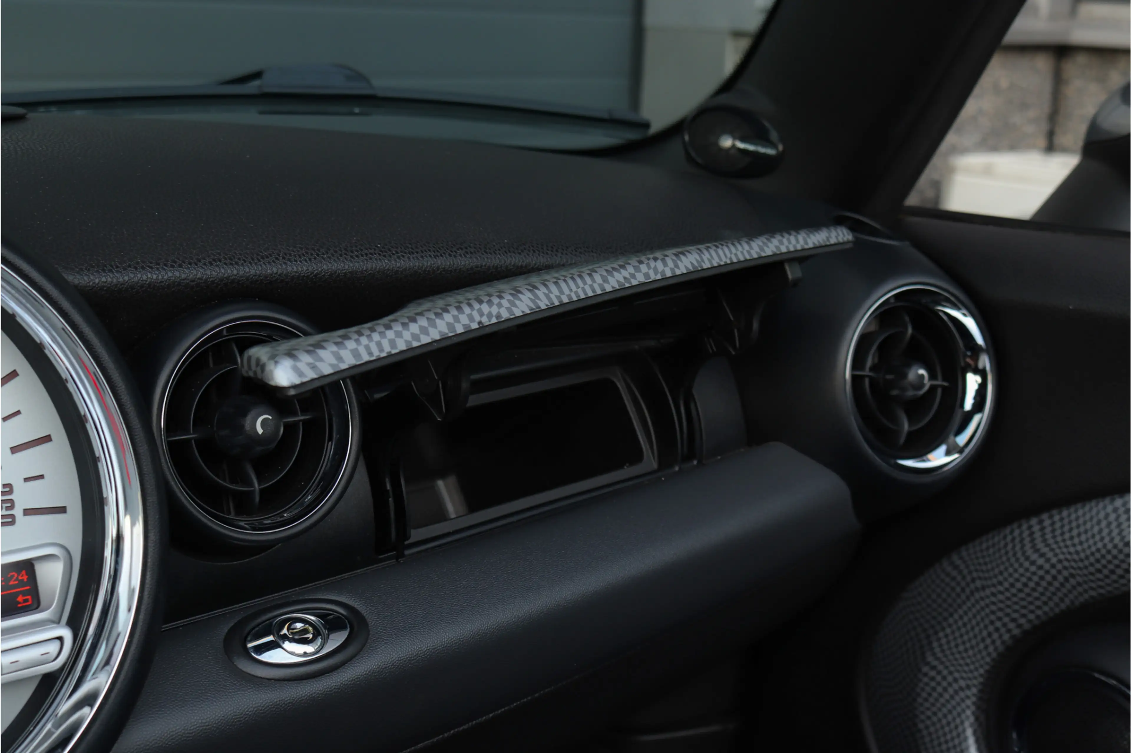 MINI Cooper S Cabrio 1.6 Chili Xenon Climate Harman/Kardon 174pk — photo 12