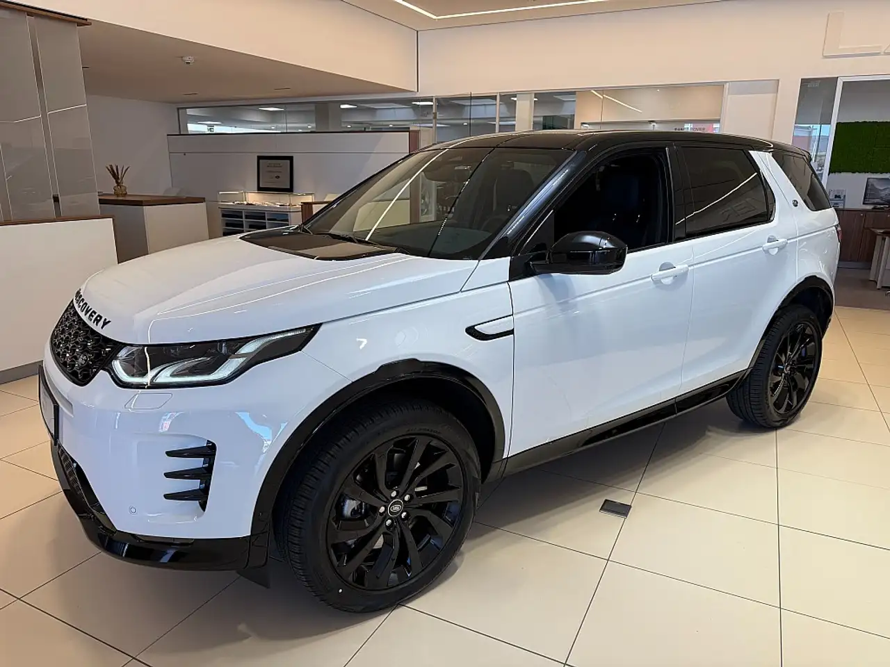 Land Rover Discovery Sport 2026