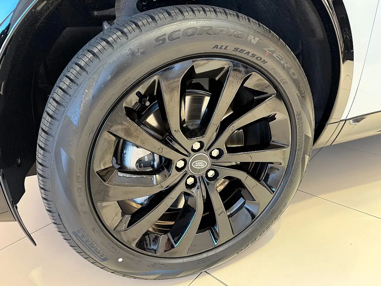 Land Rover Discovery Sport 2026