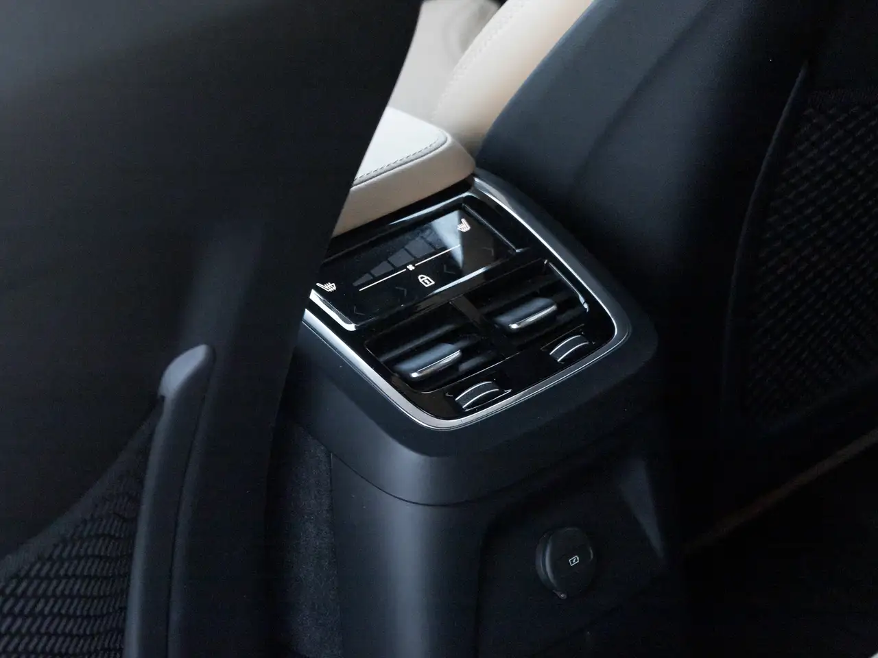 Volvo XC90 снимка Volvo XC90