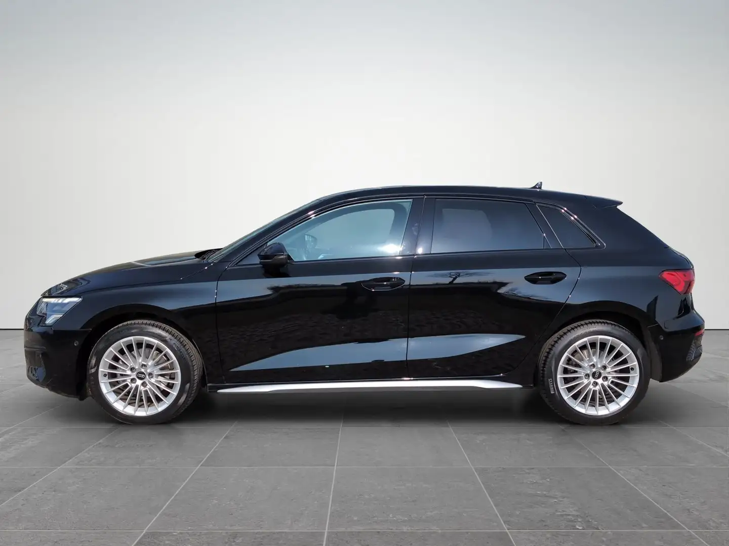 Audi A3 35 TDI advanced ext. Schwarz - 2