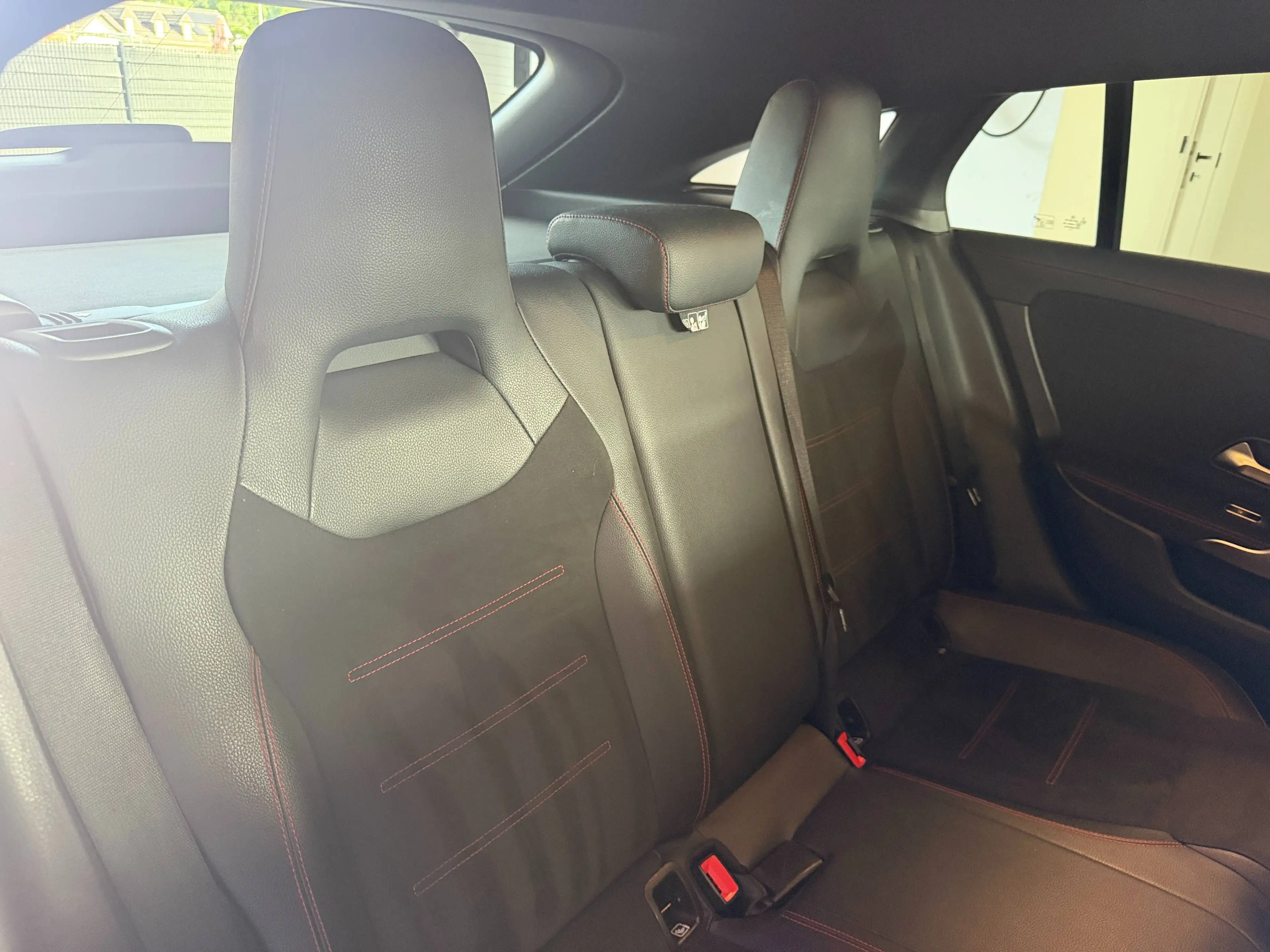 Mercedes-Benz CLA 180 CLA 180 Business Solution Essential — photo 15