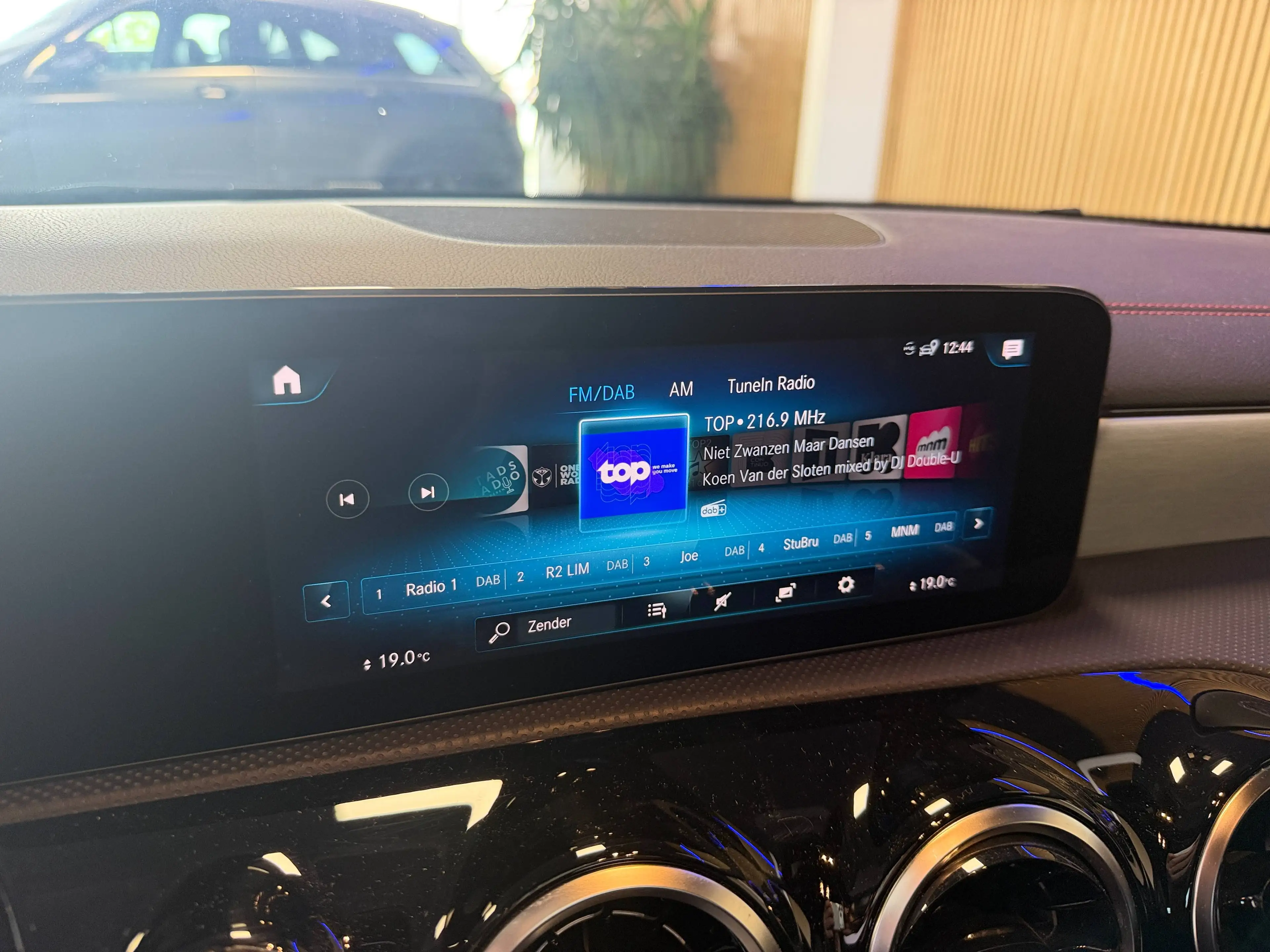 Mercedes-Benz CLA 180 CLA 180 Business Solution Essential — photo 10