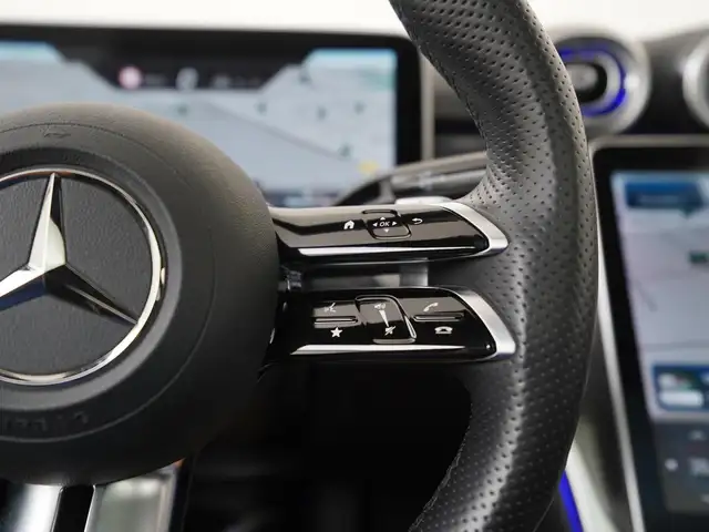 Mercedes-Benz C-Class view 10