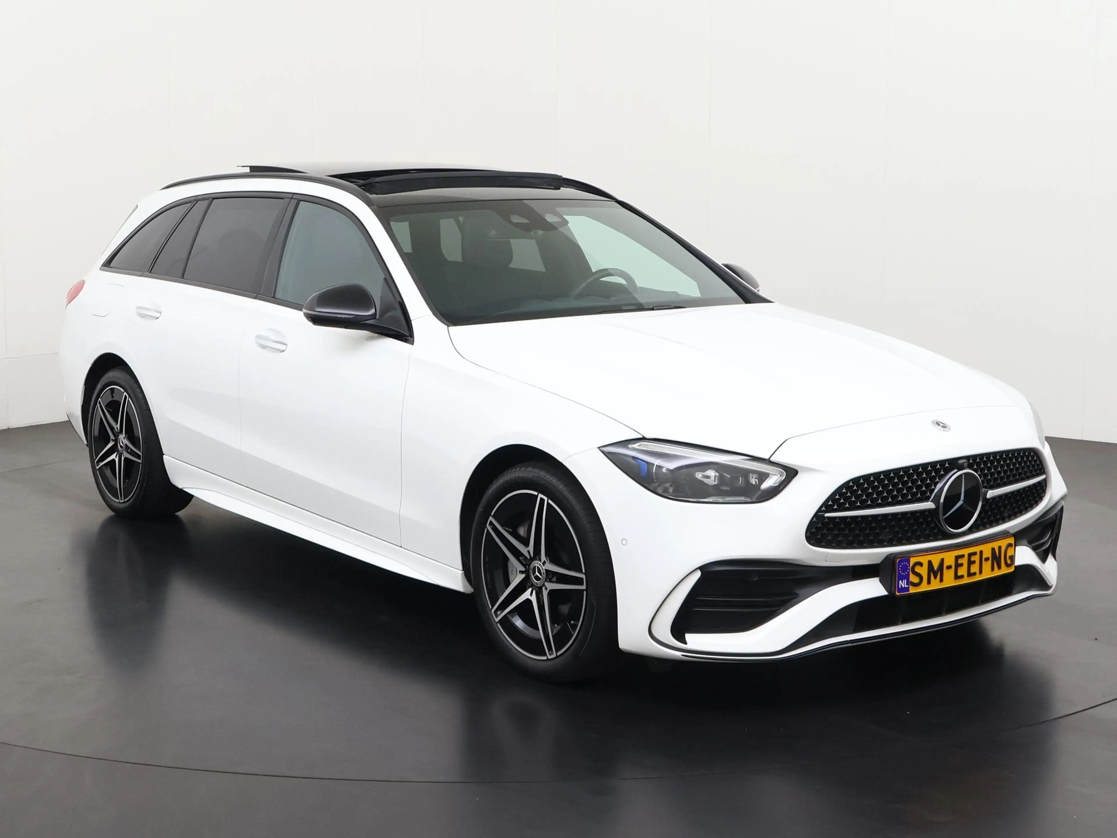 Mercedes-Benz C 300 Estate 300e AMG Night | Panoramadak | Trekhaak | H — photo 31