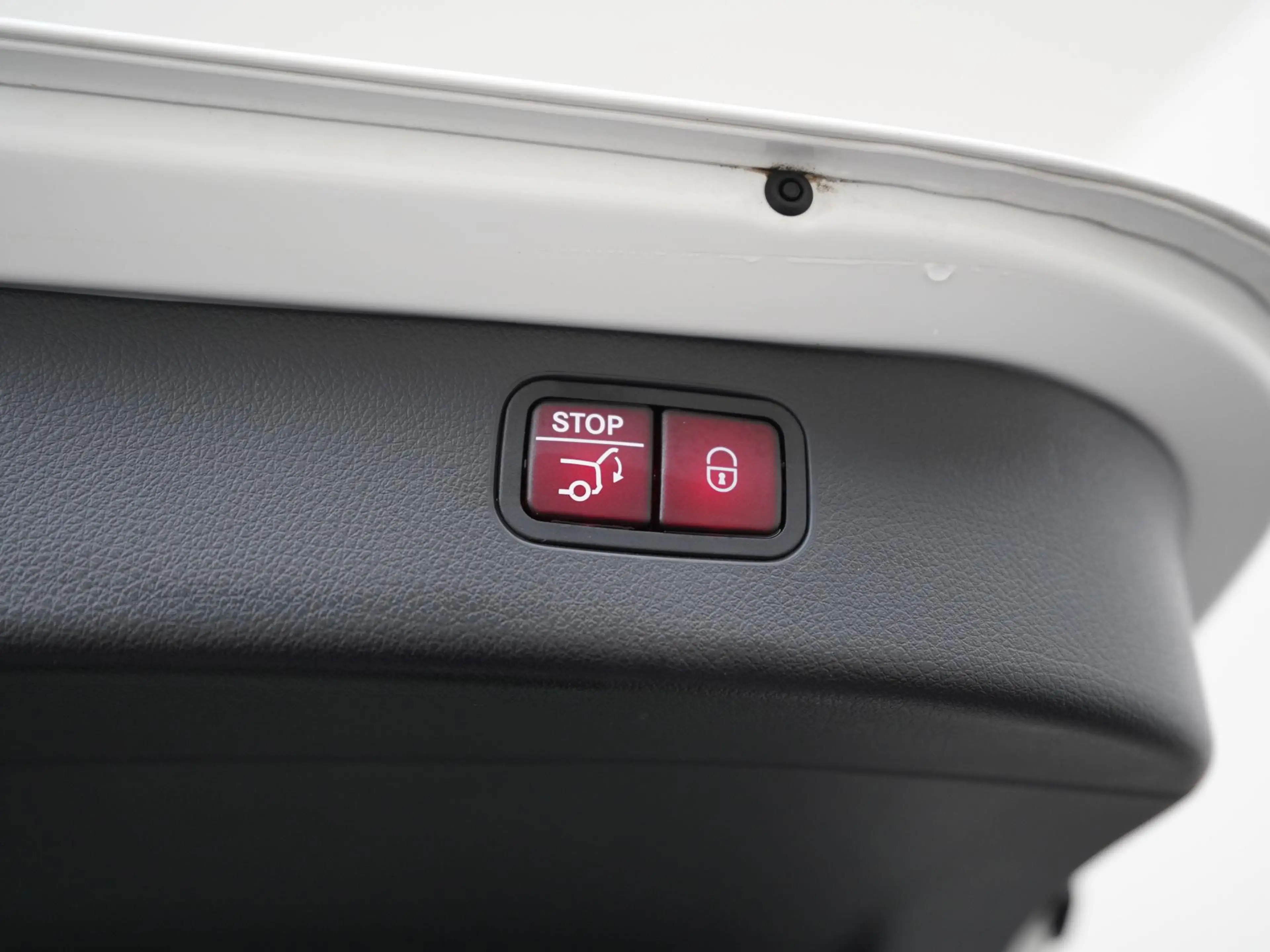 Mercedes-Benz C 300 Estate 300e AMG Night | Panoramadak | Trekhaak | H — photo 35