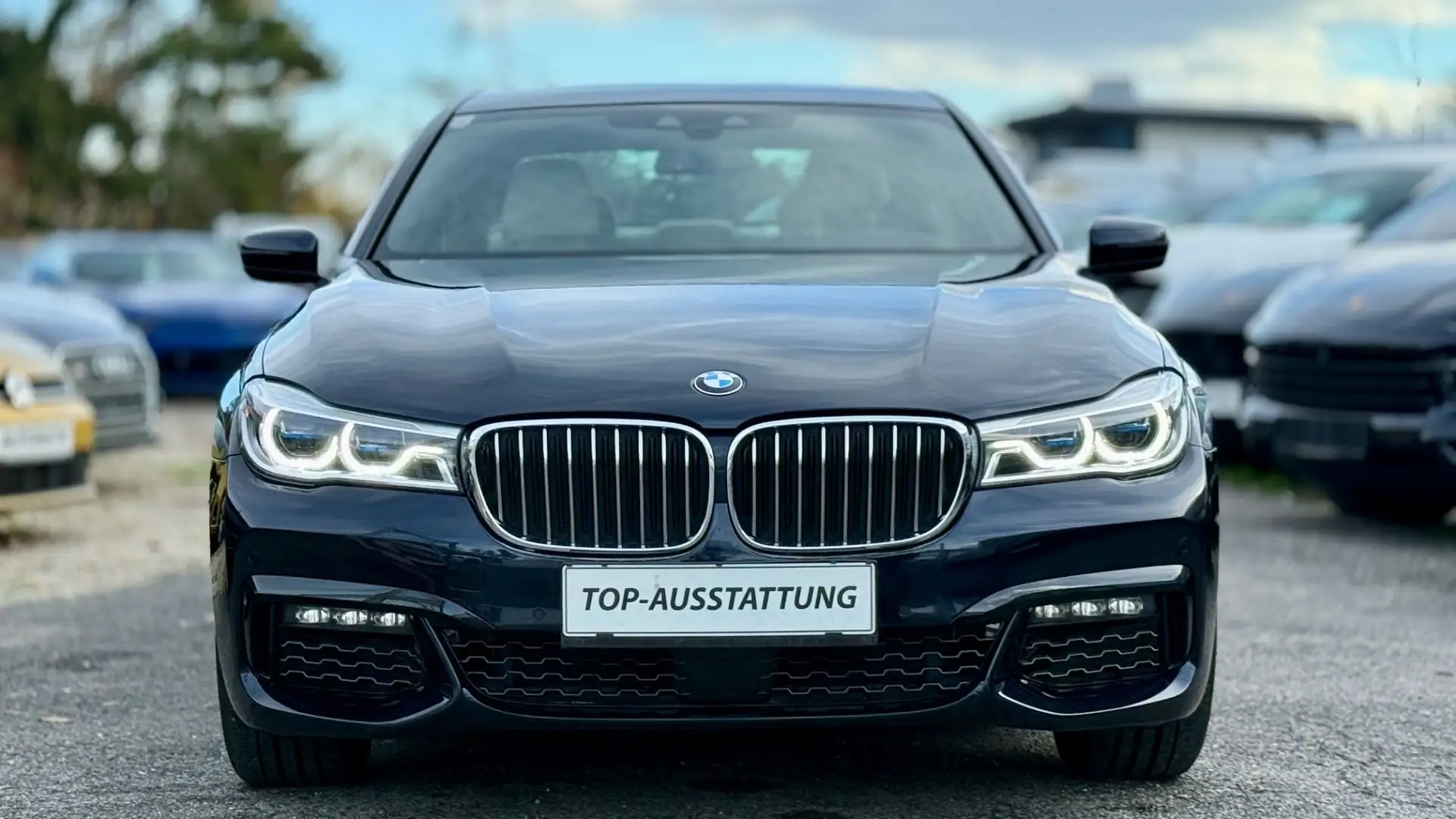 BMW 740 d M-Paket *Top-Ausstattung xDrive Aut. Noir - 2