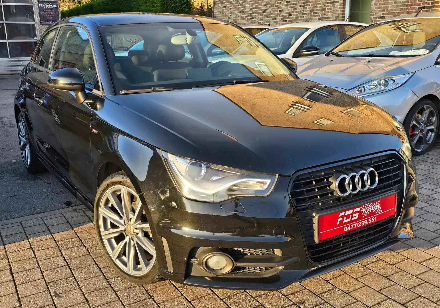 Audi A1 A1 1.2 TFSI / S line / FULL BLACK /GARANTIE 1AN Zwart - 1