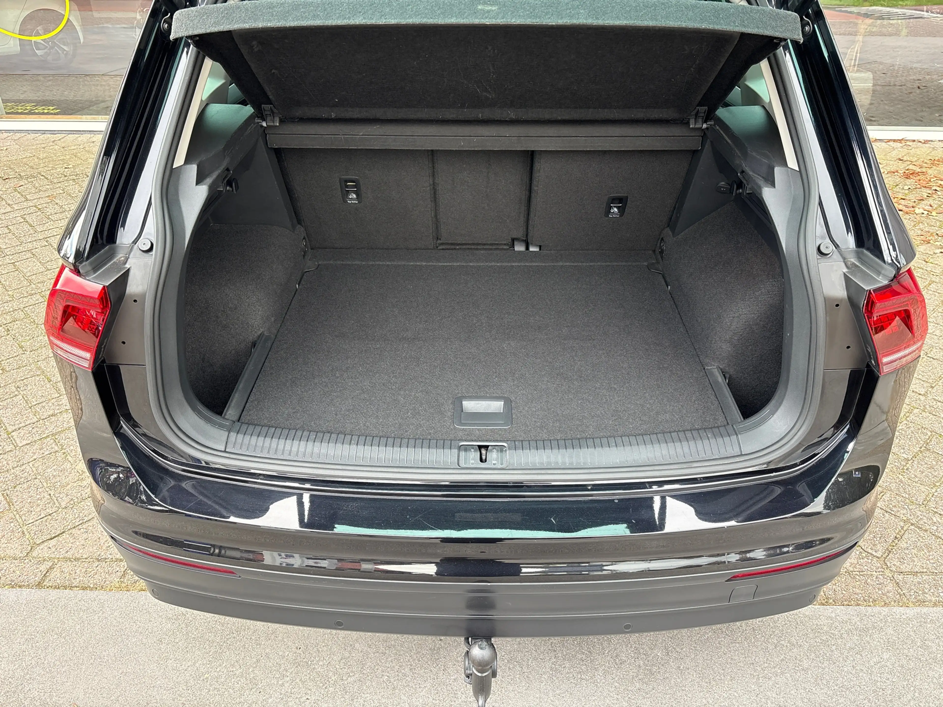 Volkswagen Tiguan 1.4 TSI Connected Series — photo 7