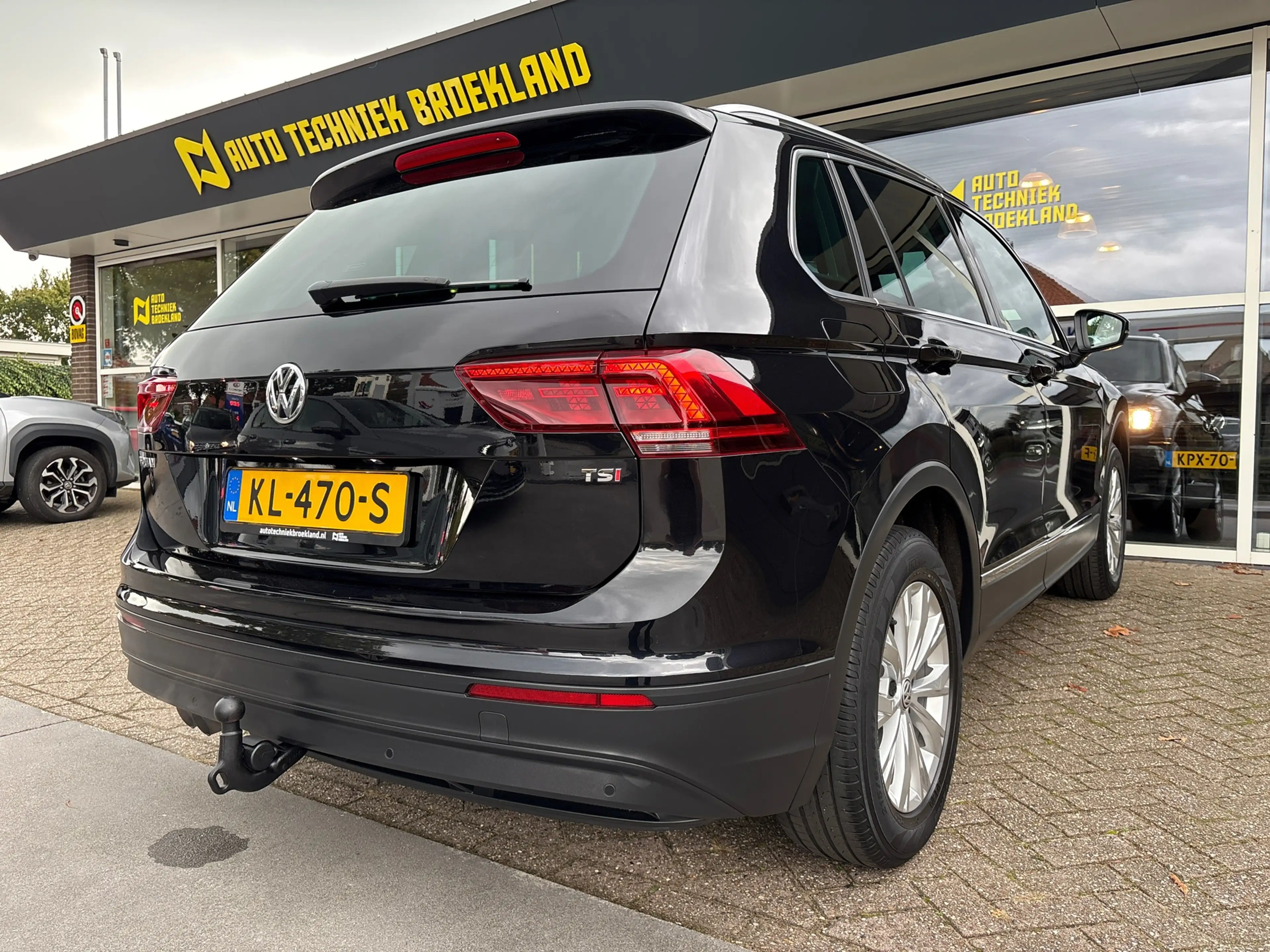 Volkswagen Tiguan 1.4 TSI Connected Series — photo 23