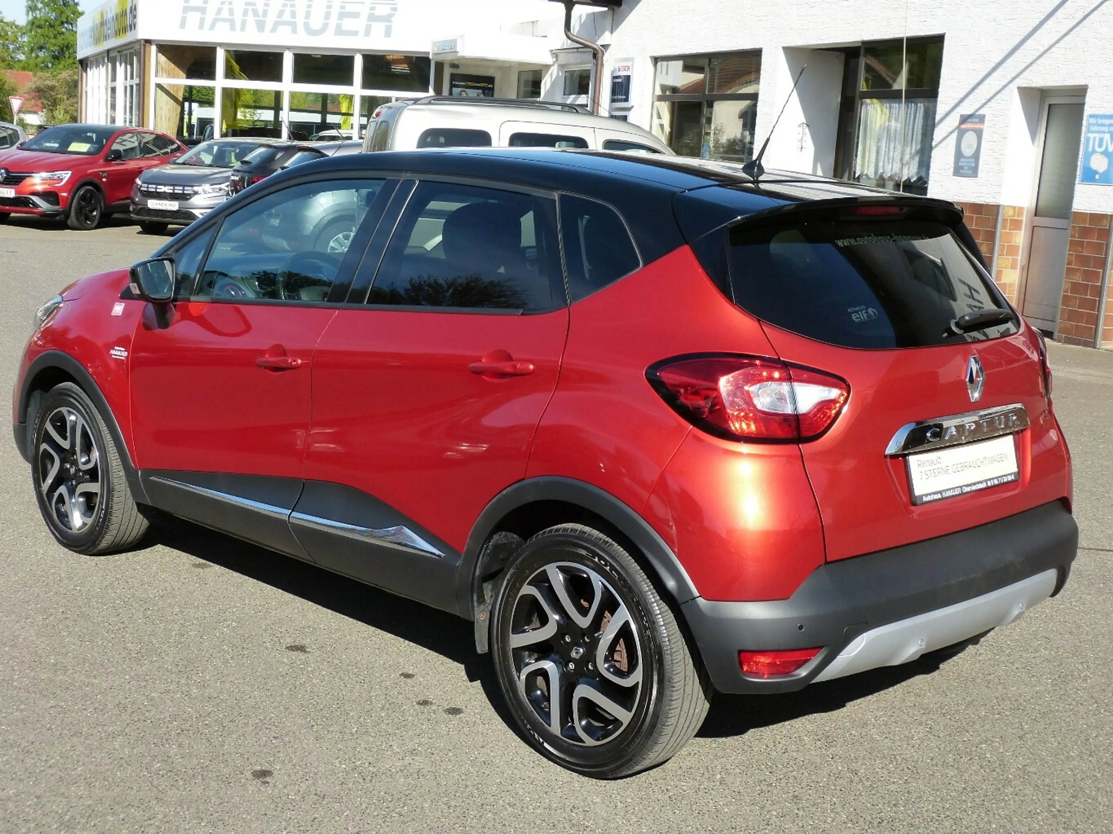 Renault Captur Helly Hansen TCE 120 EDC [1. HAND] — photo 5