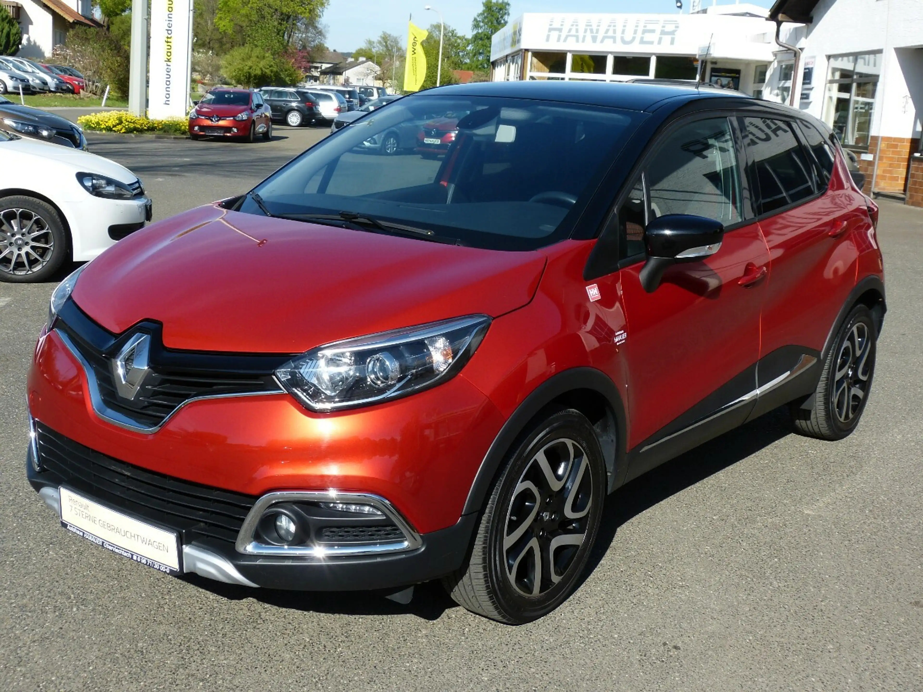 Renault Captur Helly Hansen TCE 120 EDC [1. HAND]