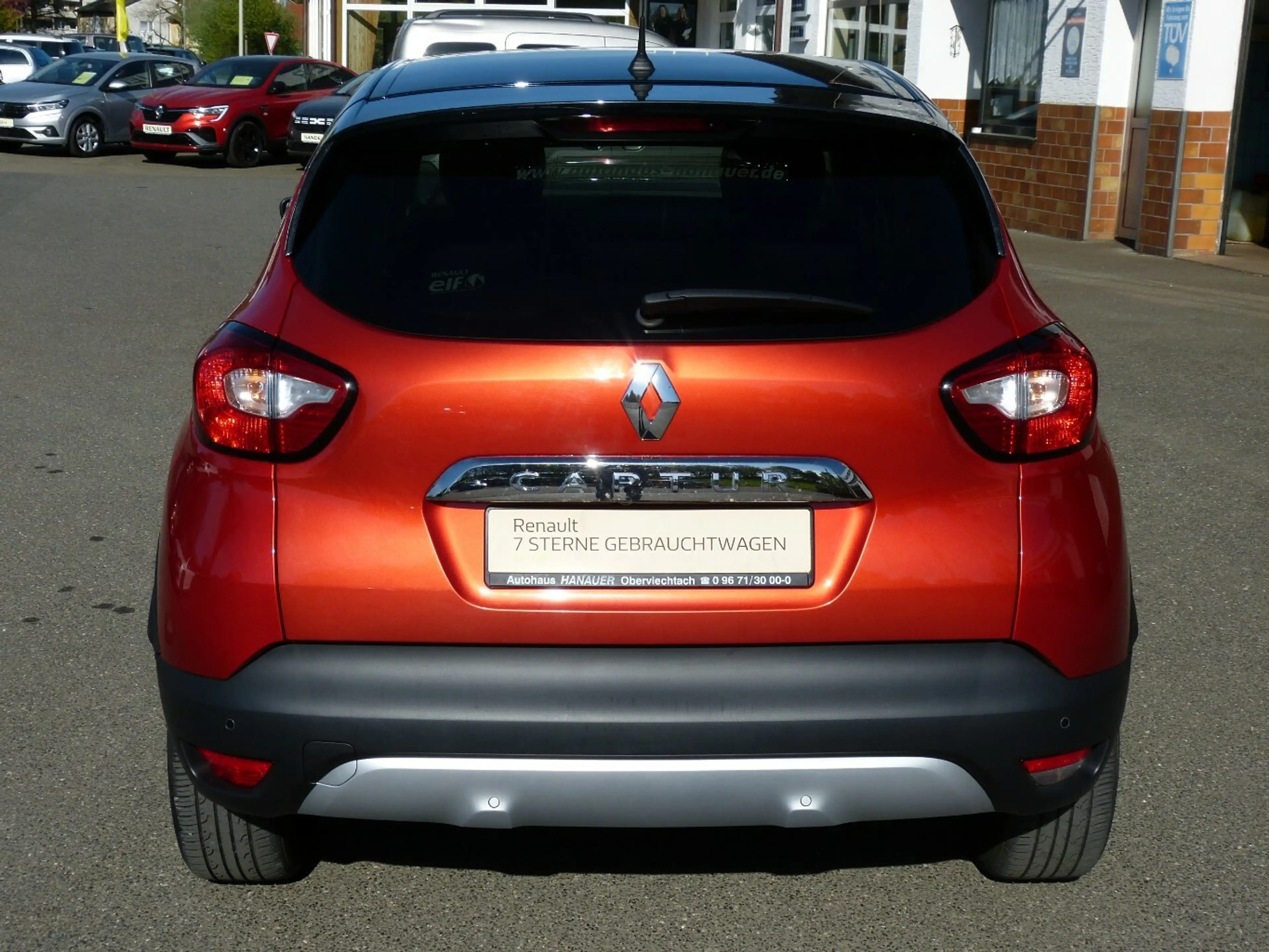 Renault Captur Helly Hansen TCE 120 EDC [1. HAND] — photo 6