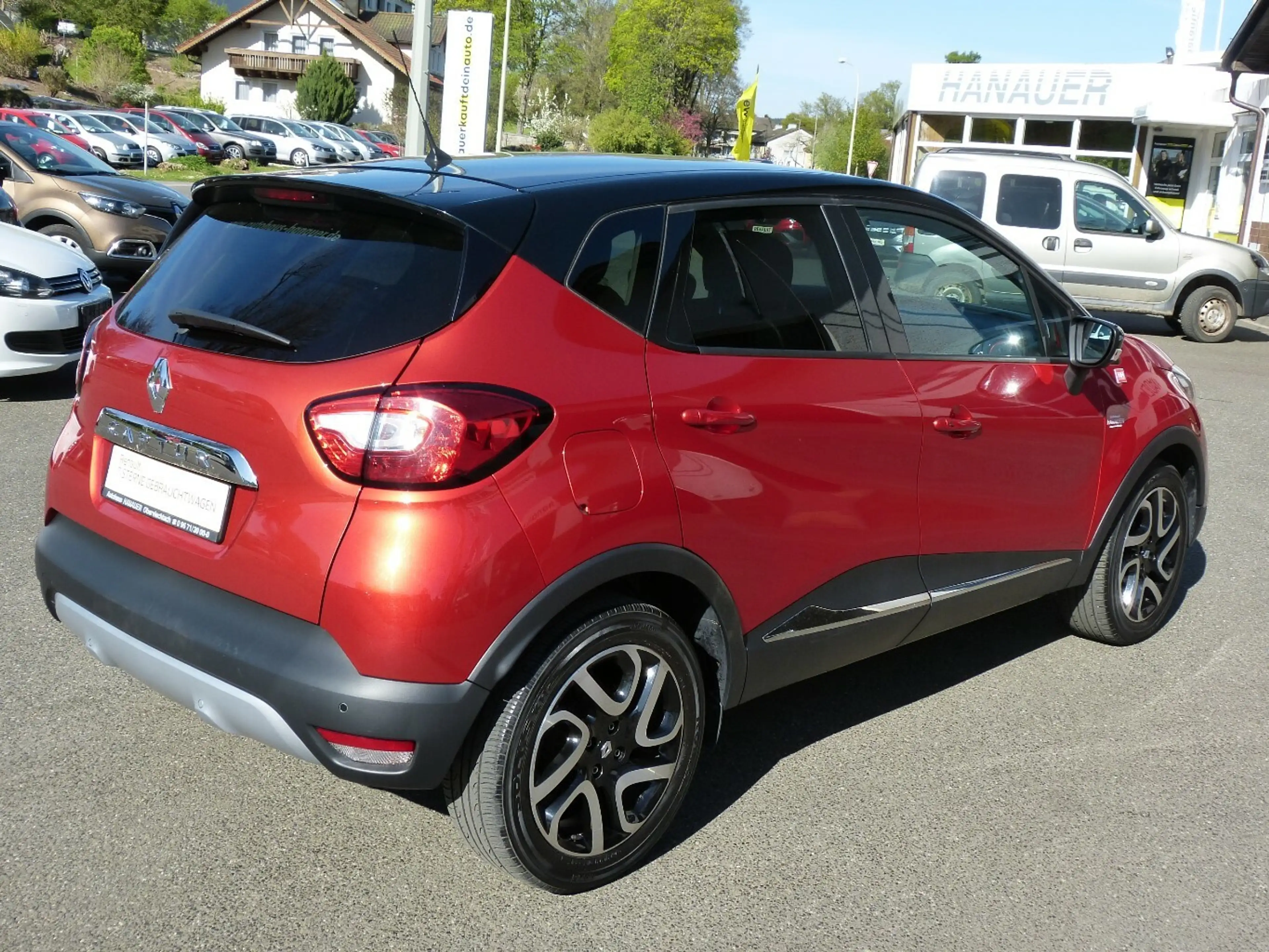 Renault Captur Helly Hansen TCE 120 EDC [1. HAND] — photo 7