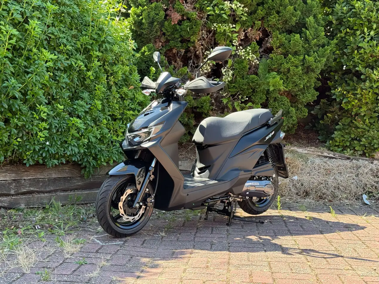 Sym Jet 4