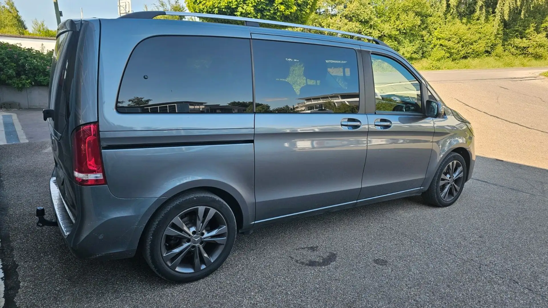 Mercedes-Benz V 250 V-Klasse V 250, 4Matic, Leder, Distronic, LED... Grigio - 2