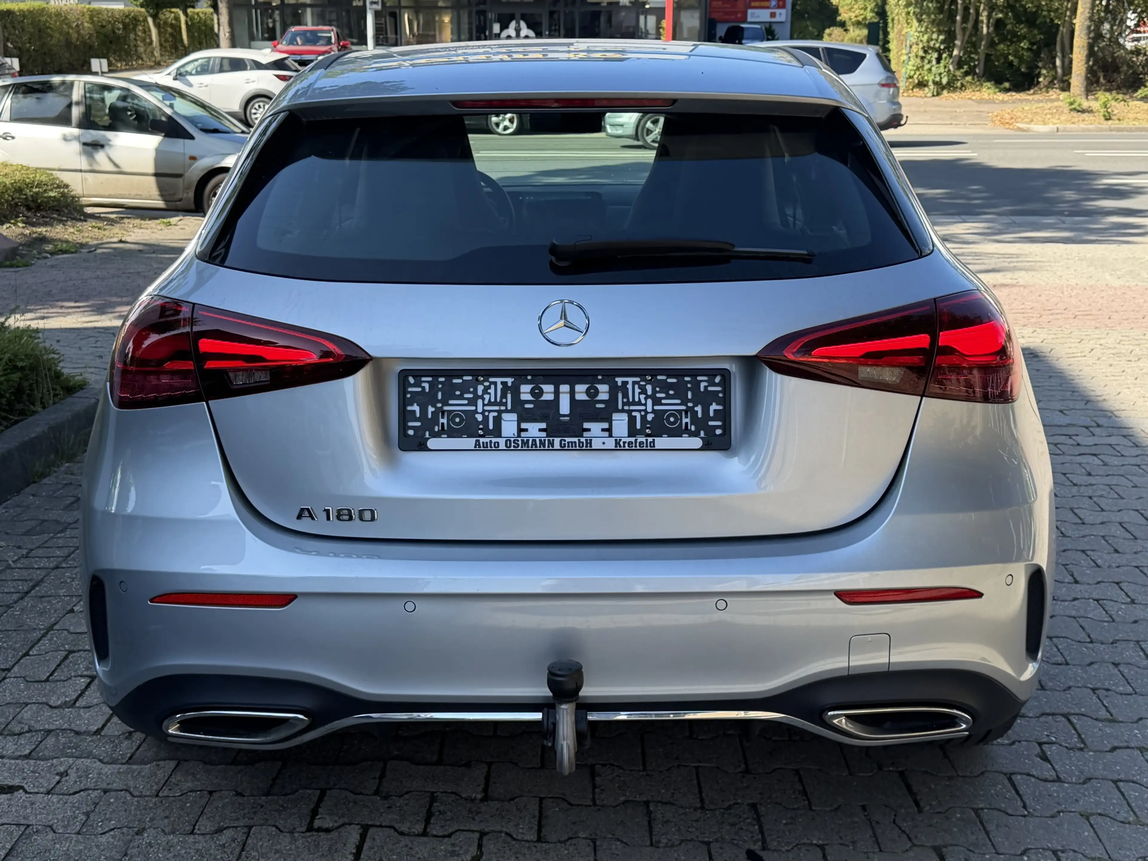 Mercedes-Benz A 180 7G-DCT AMG Line Advanced| DISTRONIC — photo 3