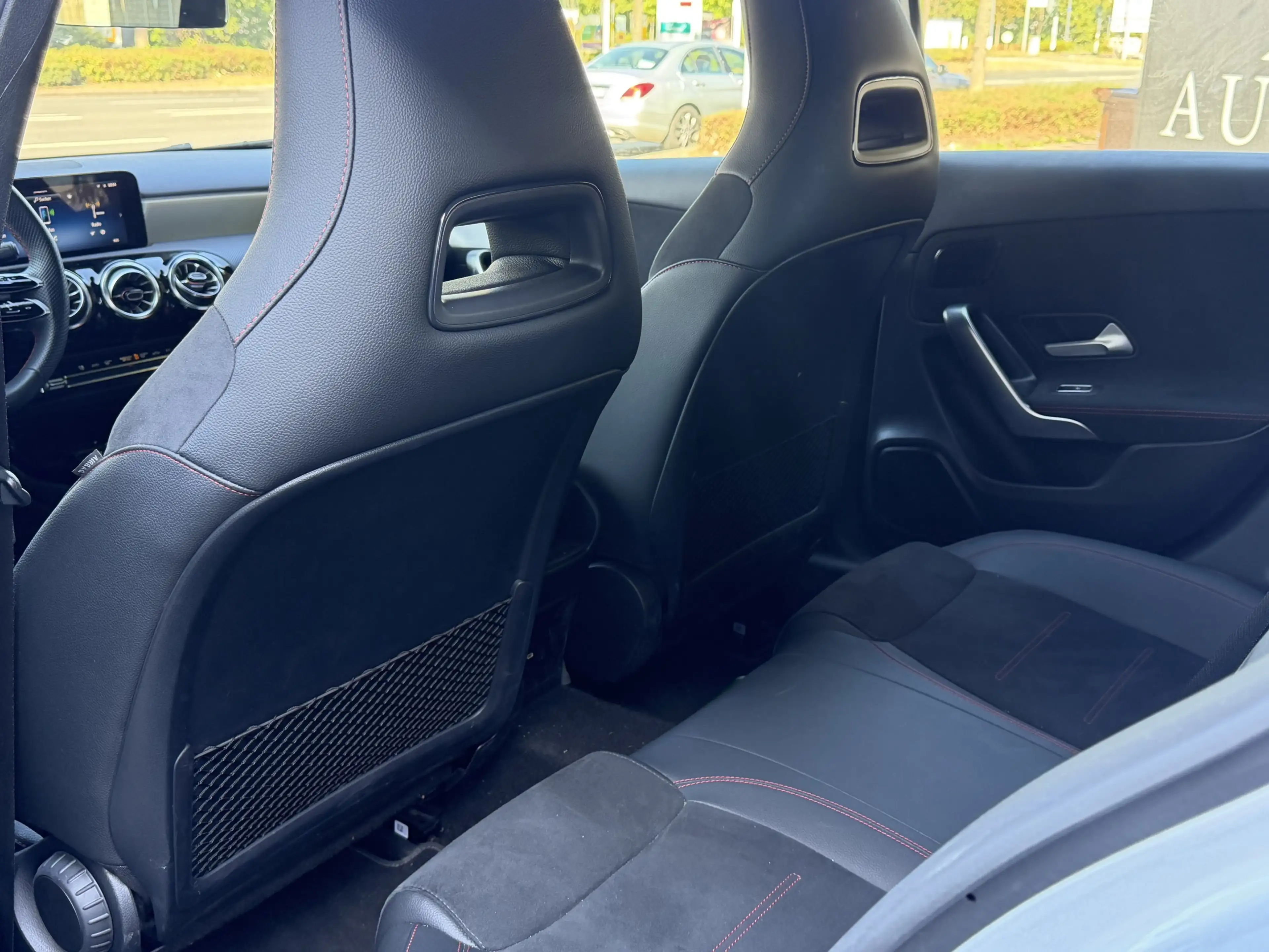 Mercedes-Benz A 180 7G-DCT AMG Line Advanced| DISTRONIC — photo 8