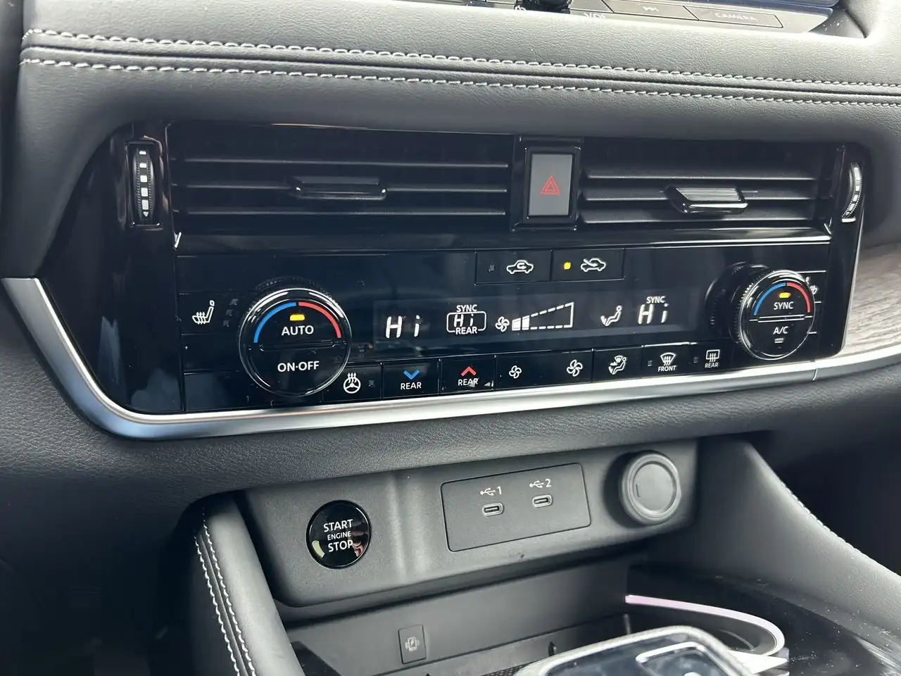 Nissan Rogue photo Nissan Rogue