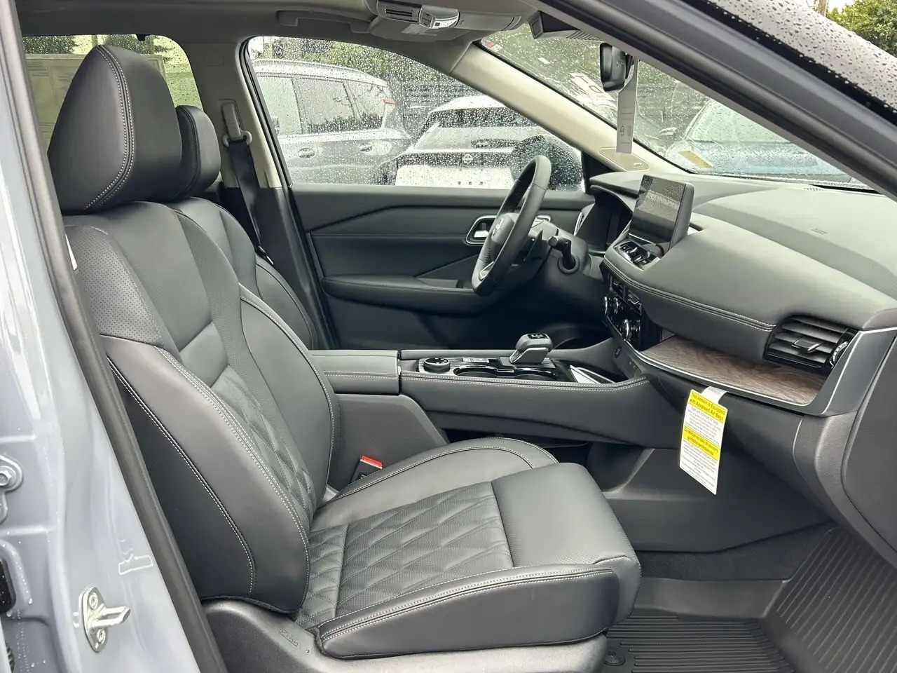 Nissan Rogue photo Nissan Rogue