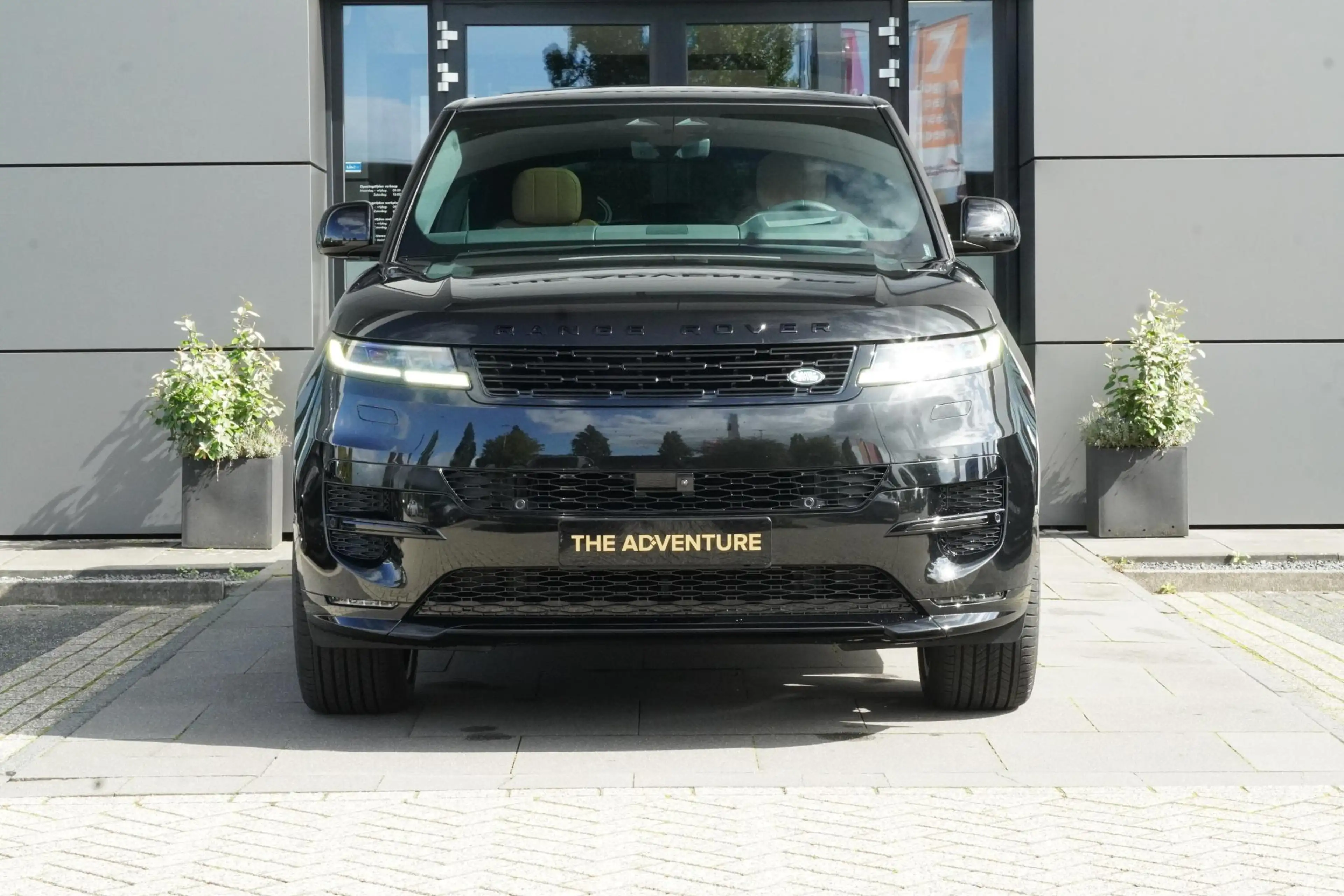 Land Rover Range Rover Sport P460e Dynamic SE | Caraway | Tech Pack | Interior — photo 7