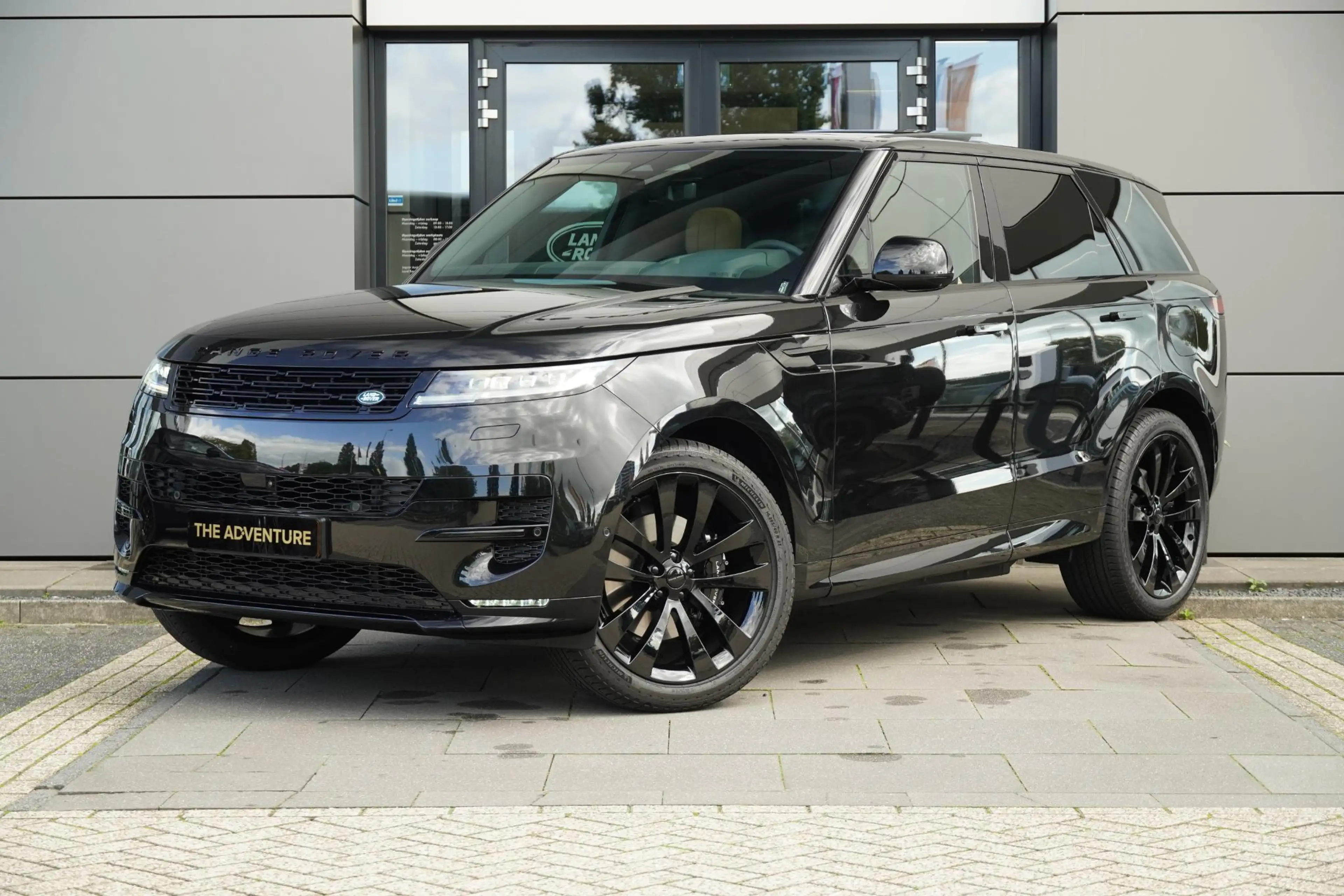 Land Rover Range Rover Sport P460e Dynamic SE | Caraway | Tech Pack | Interior — photo 2