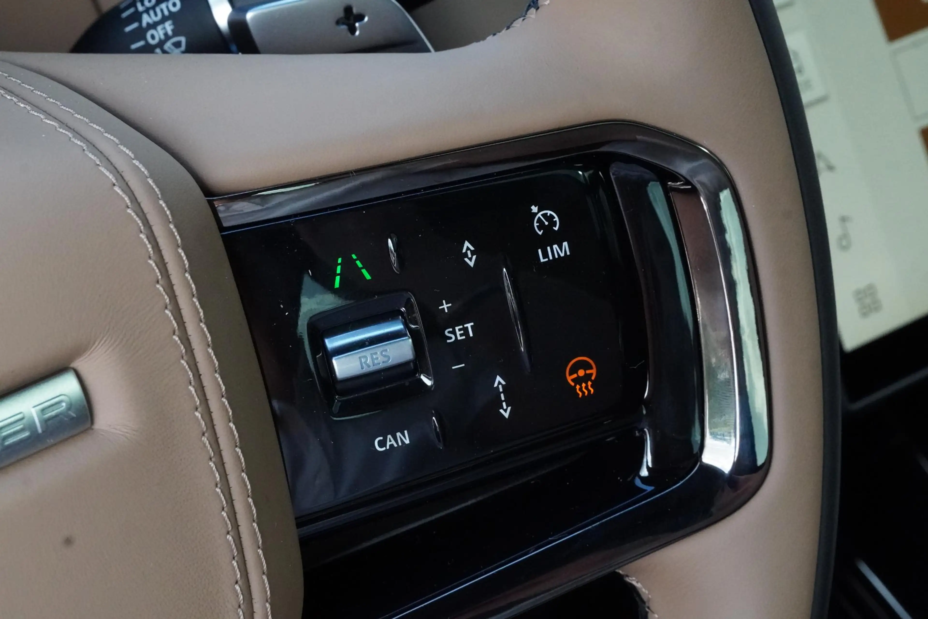 Land Rover Range Rover Sport P460e Dynamic SE | Caraway | Tech Pack | Interior — photo 11