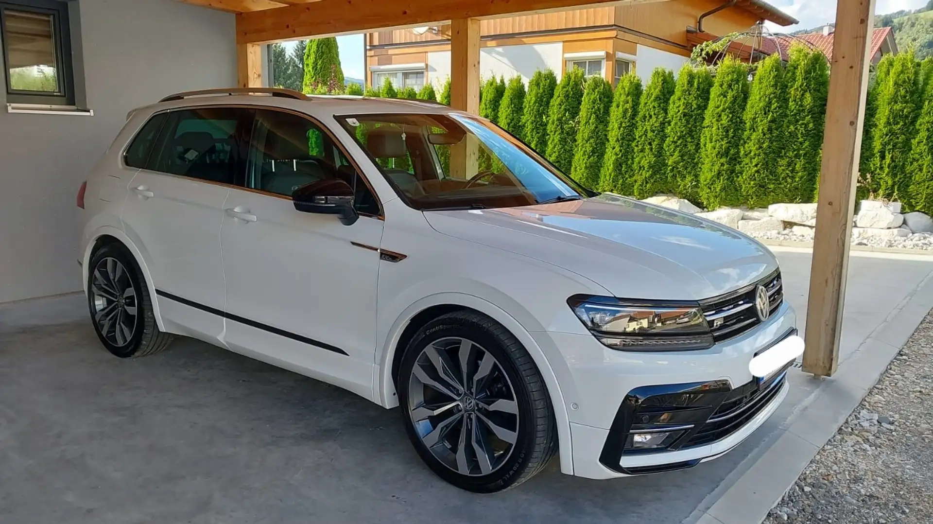 Volkswagen Tiguan 2,0 TDI SCR 4Motion Highline DSG Weiß - 2