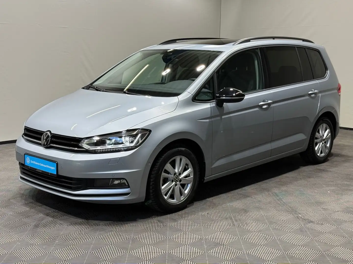 Volkswagen Touran Highline 1.5 TSI DSG Black Style | 7-SITZ Silber - 2