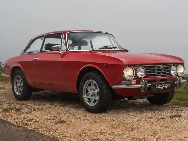 Alfa Romeo GTV 2000