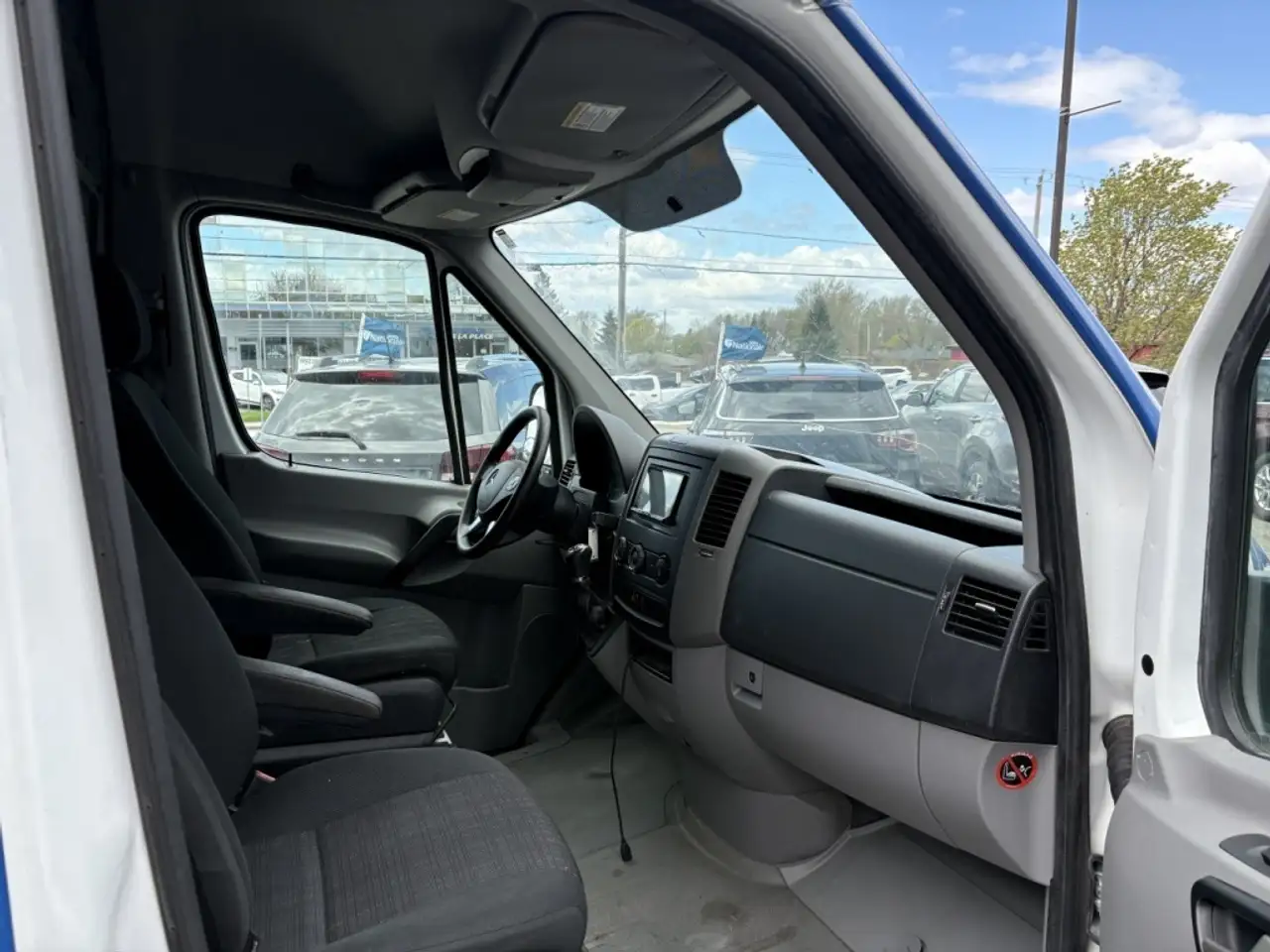 Mercedes-Benz Sprinter снимка Mercedes-Benz Sprinter