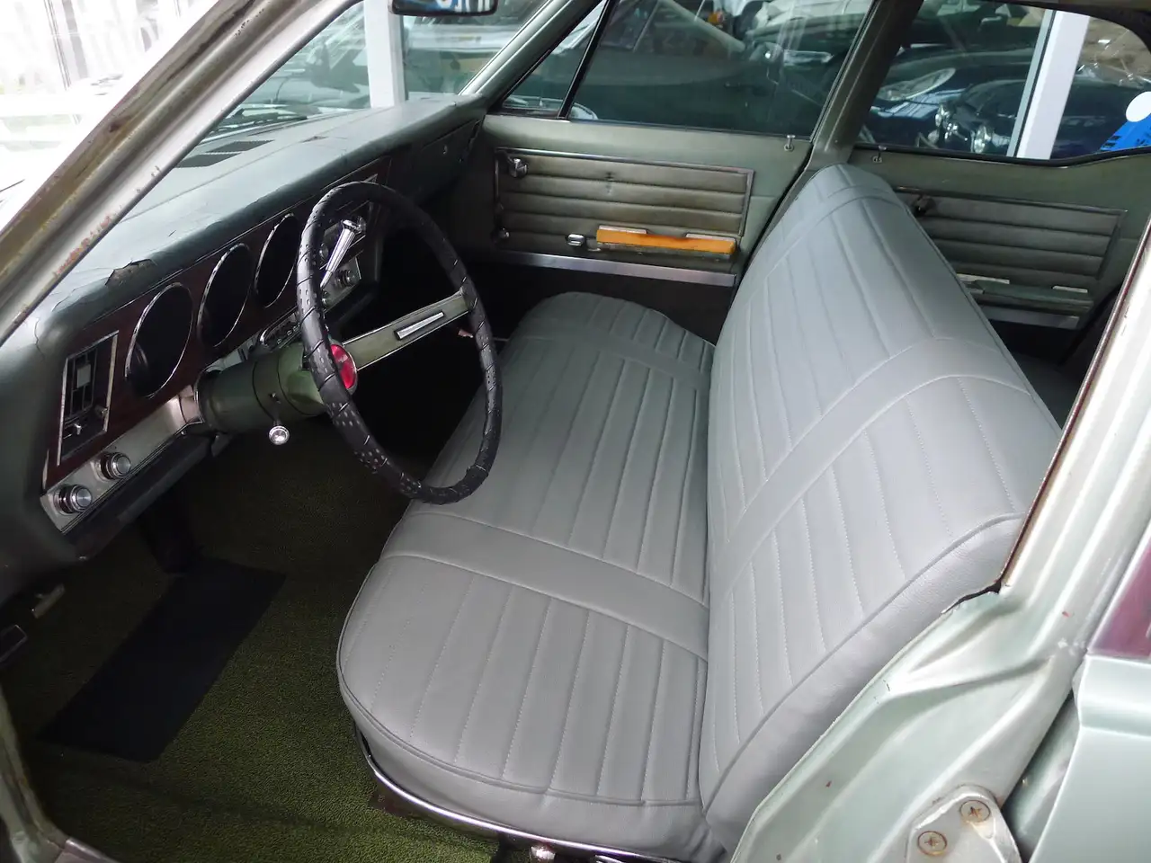 Oldsmobile Delta 88 4-door Sedan, foto 8