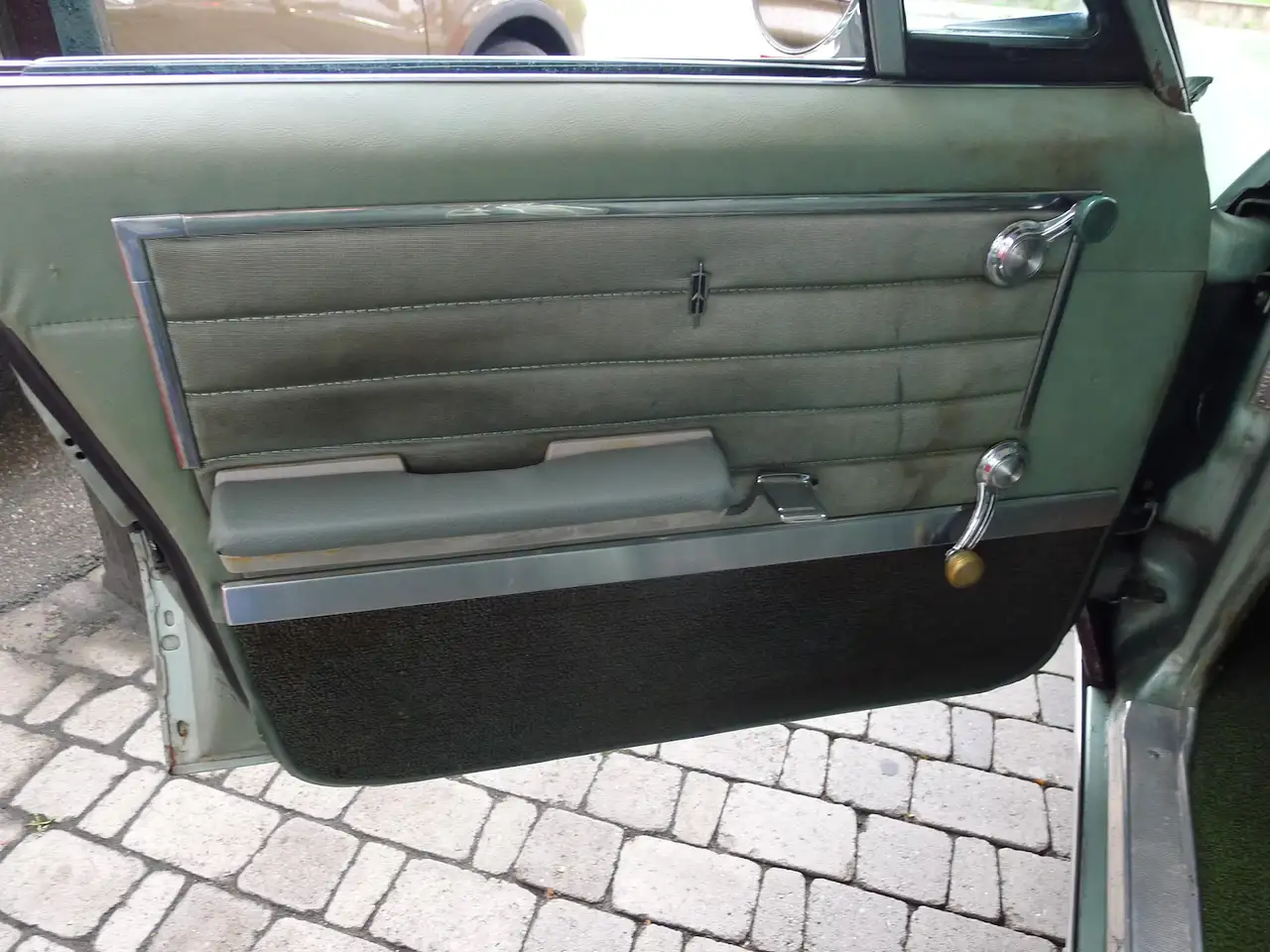 Oldsmobile Delta 88 4-door Sedan, foto 7