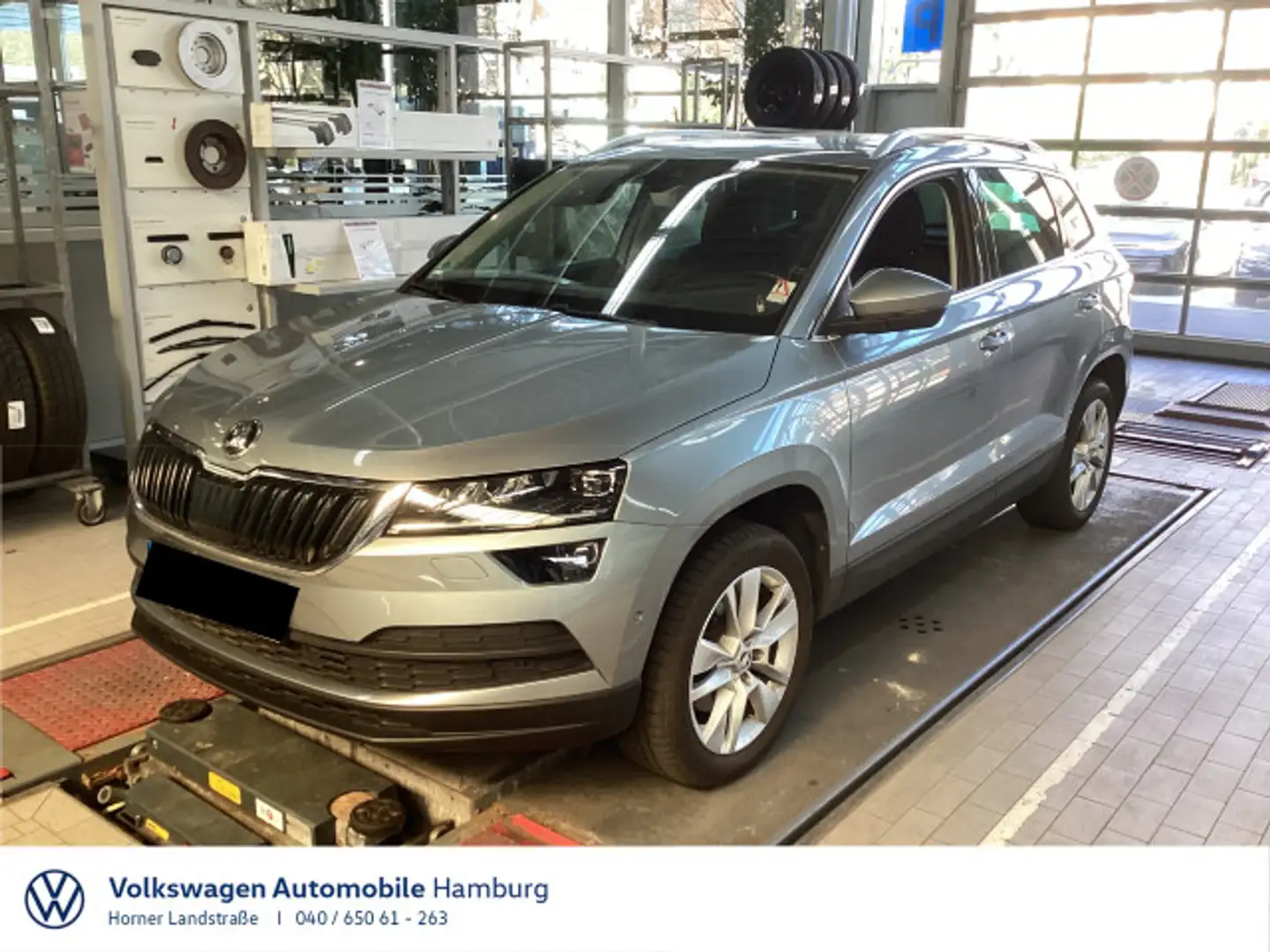 Skoda Karoq Style 1.5 TSI DSG AHK Panoramadach CarPlay Grau - 1