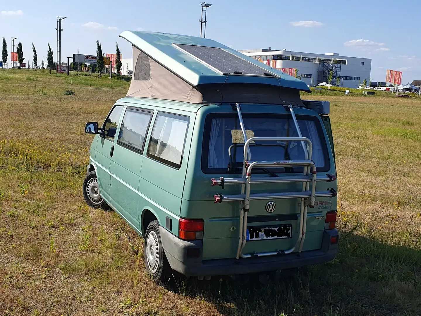 Volkswagen T4 California Coach, 1.Hd Solar Hubd Hzg DPF AHK Küche Radtr Groen - 2