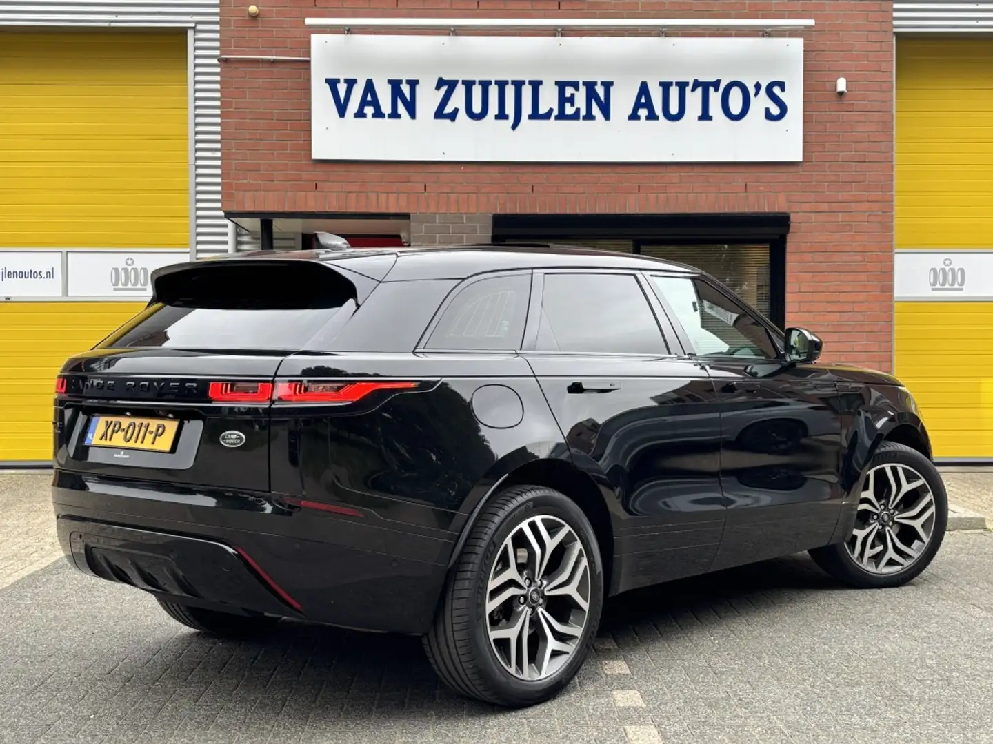 Land Rover Range Rover Velar P250 AWD R-Dynamic SE Panorama Memory Massage Meri Fekete - 2