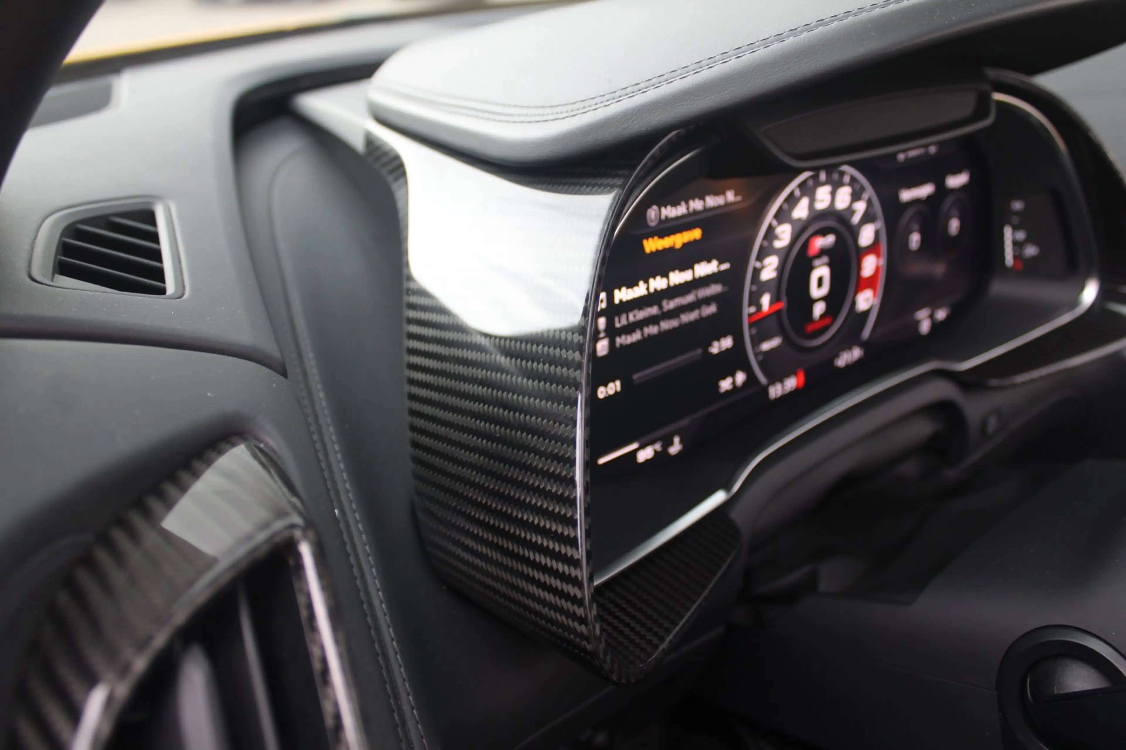 Audi R8 Spyder 5.2 Performance Quattro 620pk | Capristo | — photo 10
