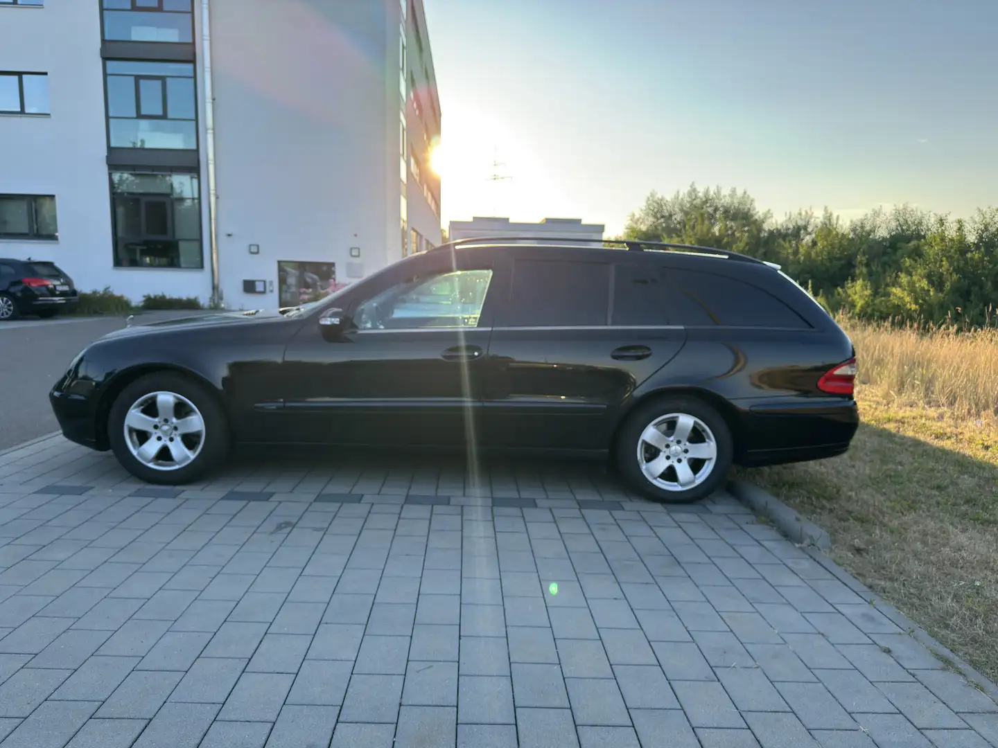 Mercedes-Benz E 220 Neu TÜV, Automatik CDI - 1