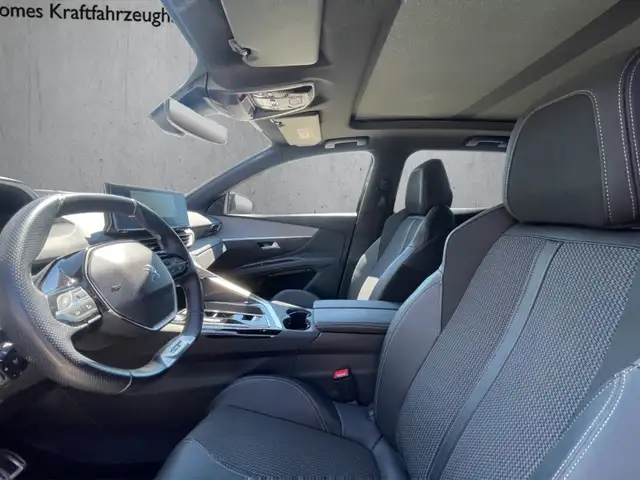 Peugeot 3008 view 9