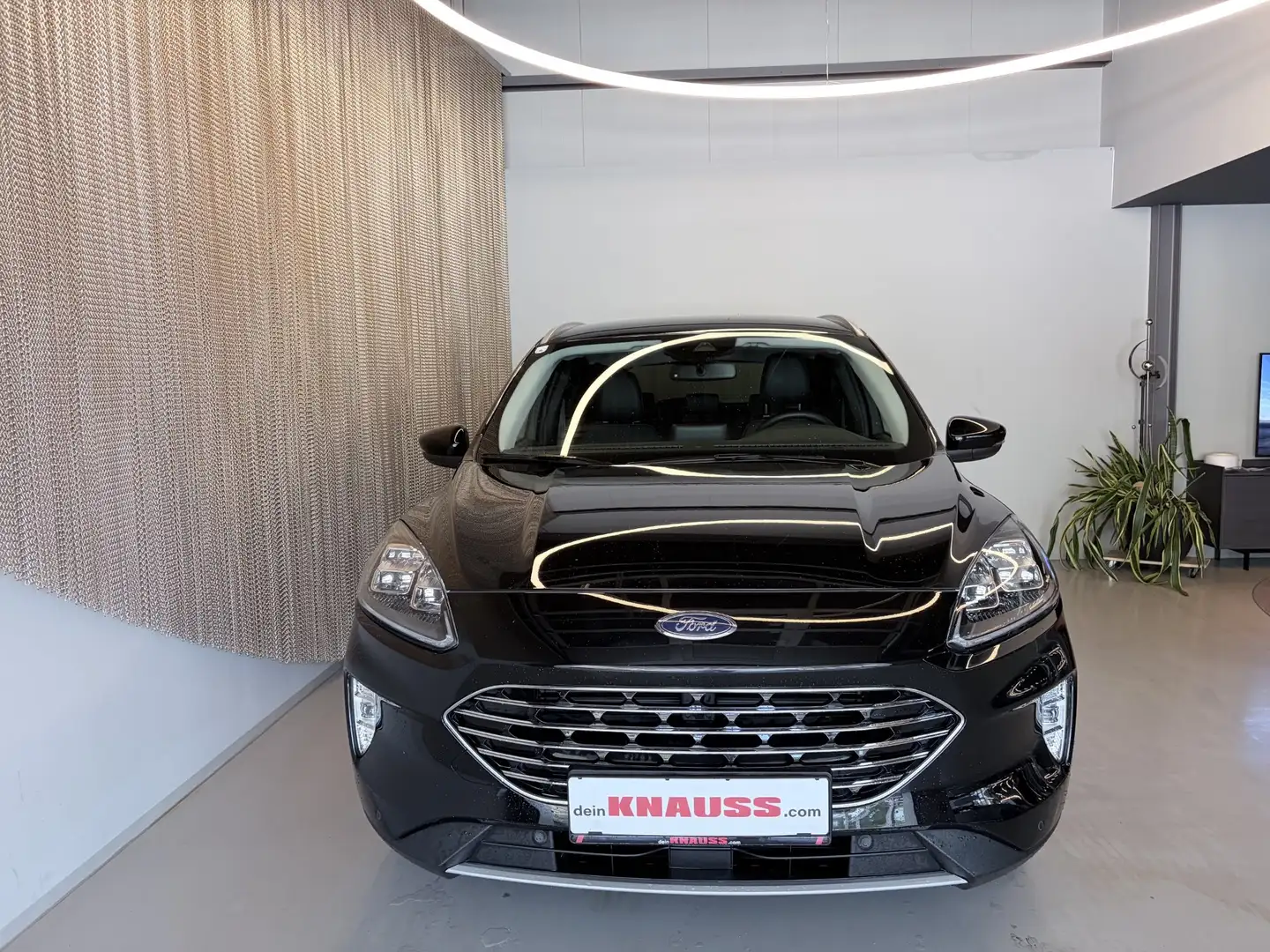 Ford Kuga 2,0 EcoBlue Hybrid Titanium X Schwarz - 2