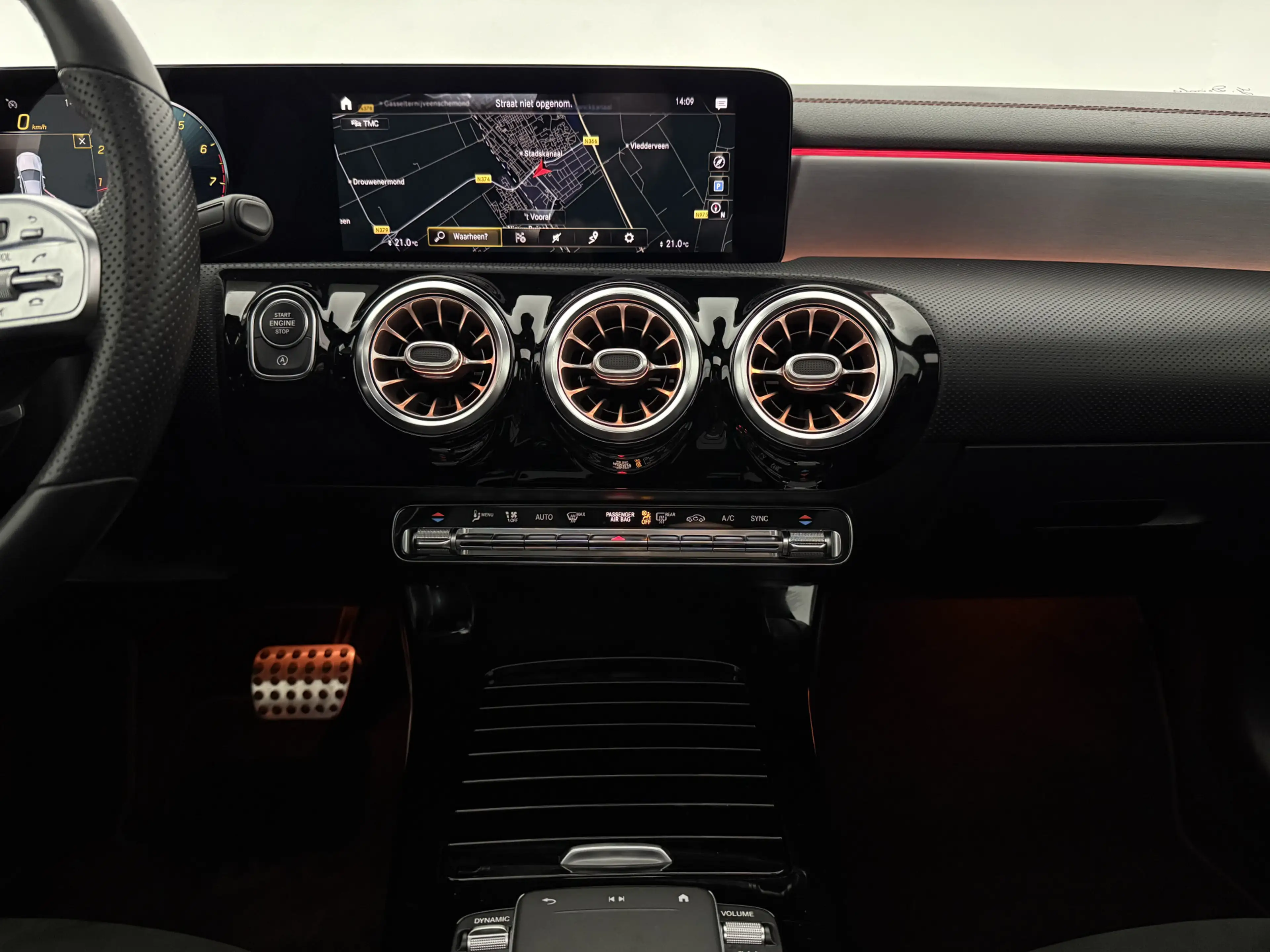 Mercedes-Benz CLA 200 AMG | Pano | Burmester | Camera | Sfeer | Virtual — photo 18
