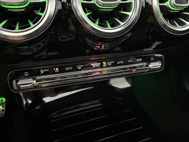 Mercedes-Benz CLA view 27