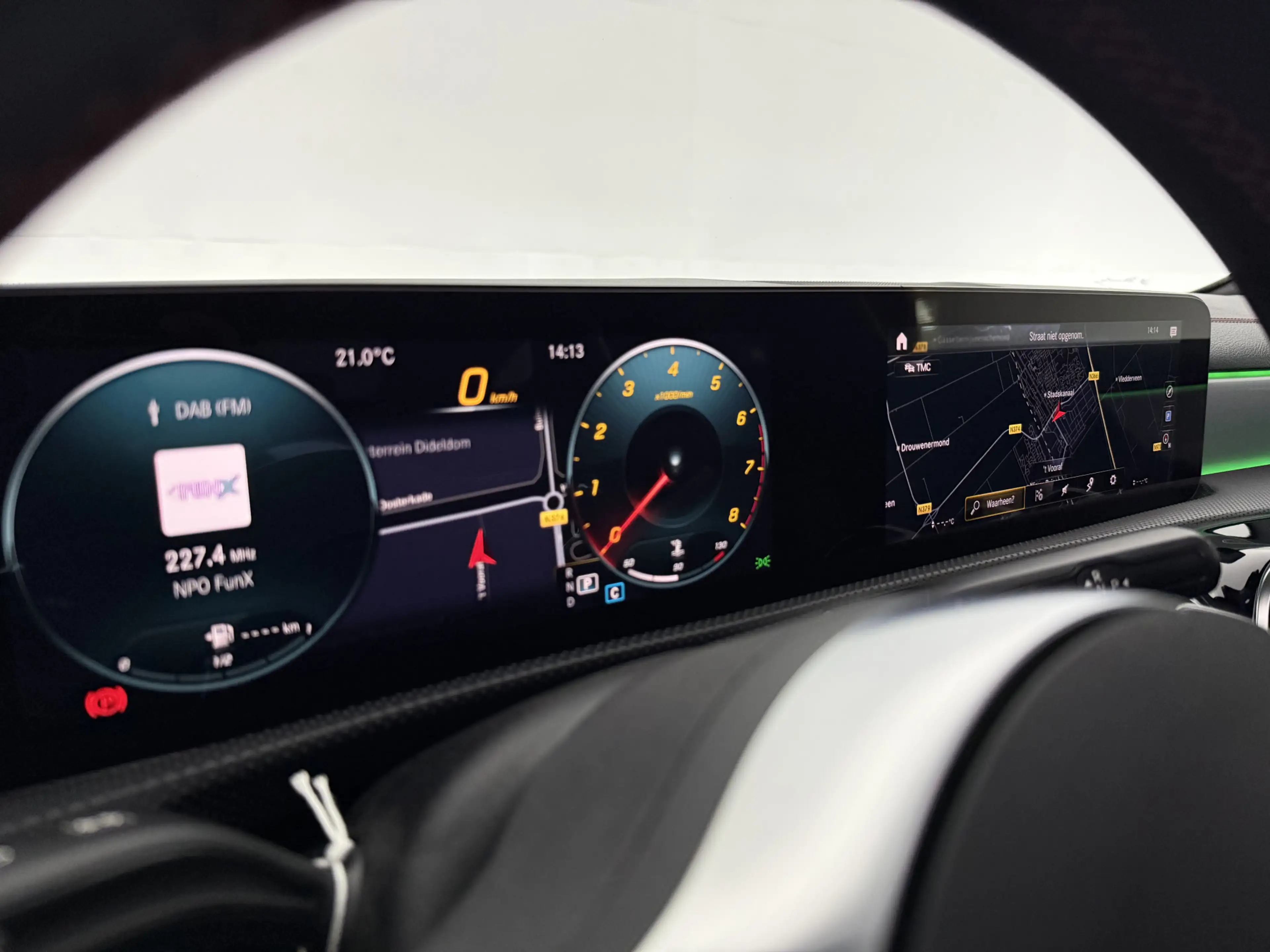 Mercedes-Benz CLA 200 AMG | Pano | Burmester | Camera | Sfeer | Virtual — photo 25