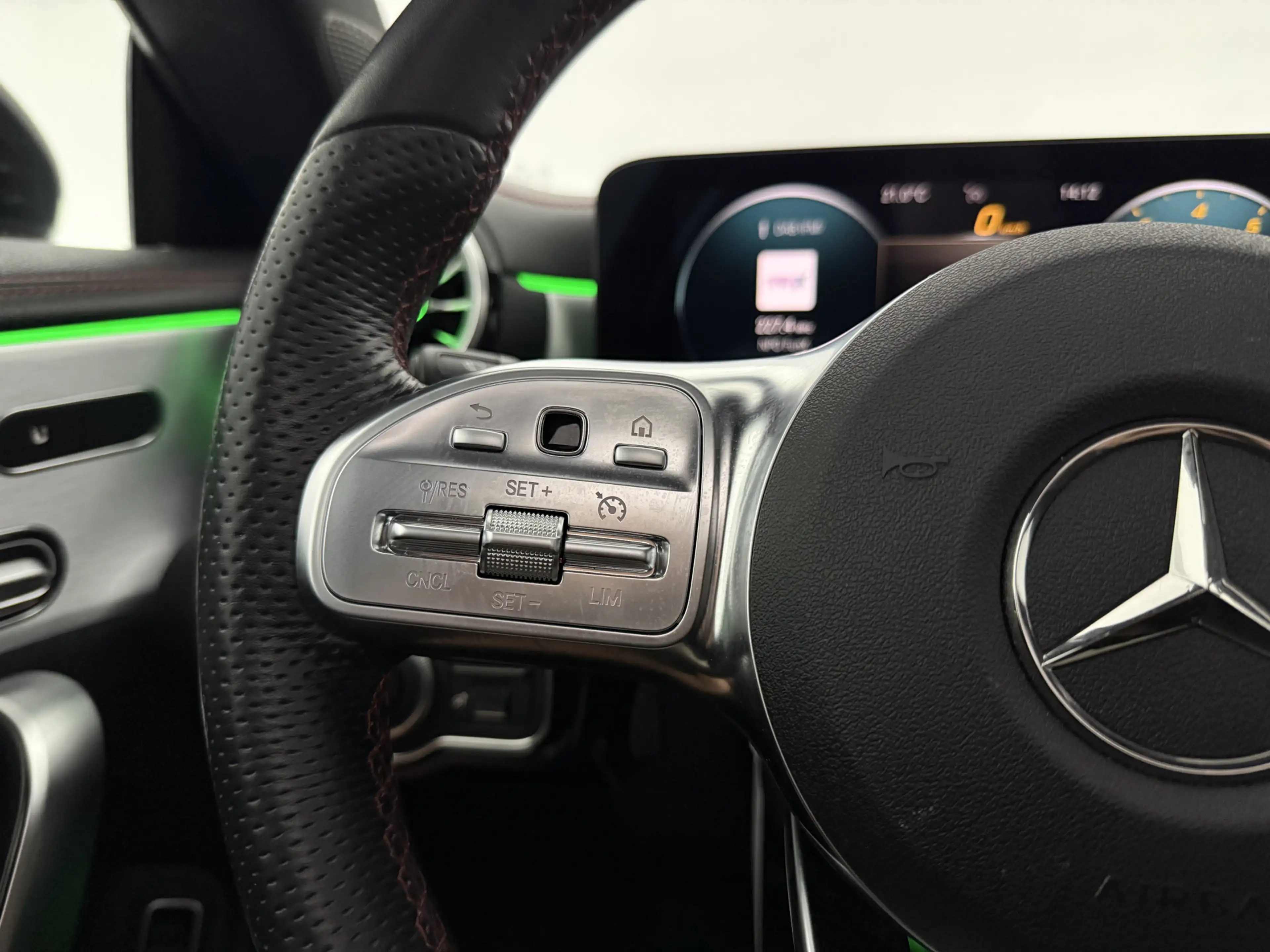 Mercedes-Benz CLA 200 AMG | Pano | Burmester | Camera | Sfeer | Virtual — photo 21