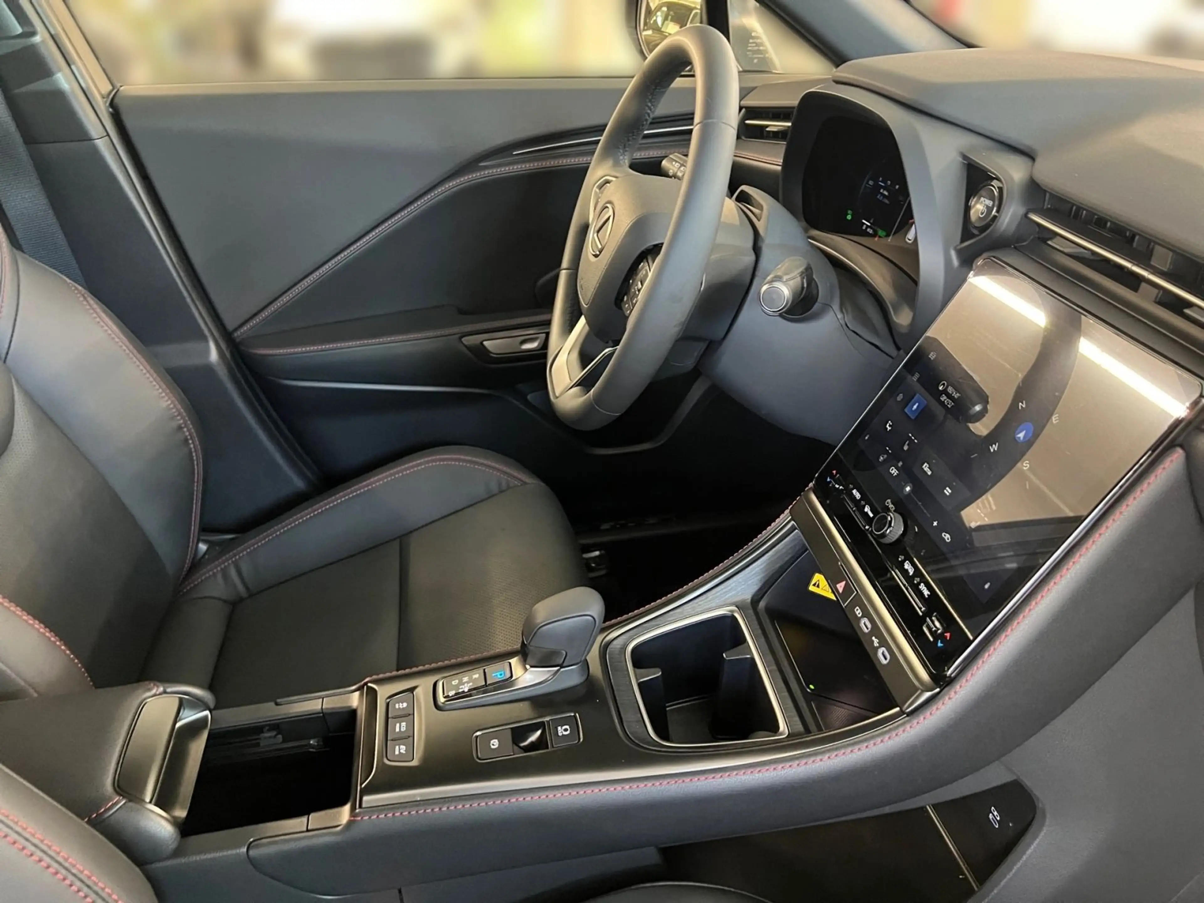 Lexus LBX 1.5 Hybrid Elegant Black Edition Bluetooth D — photo 13
